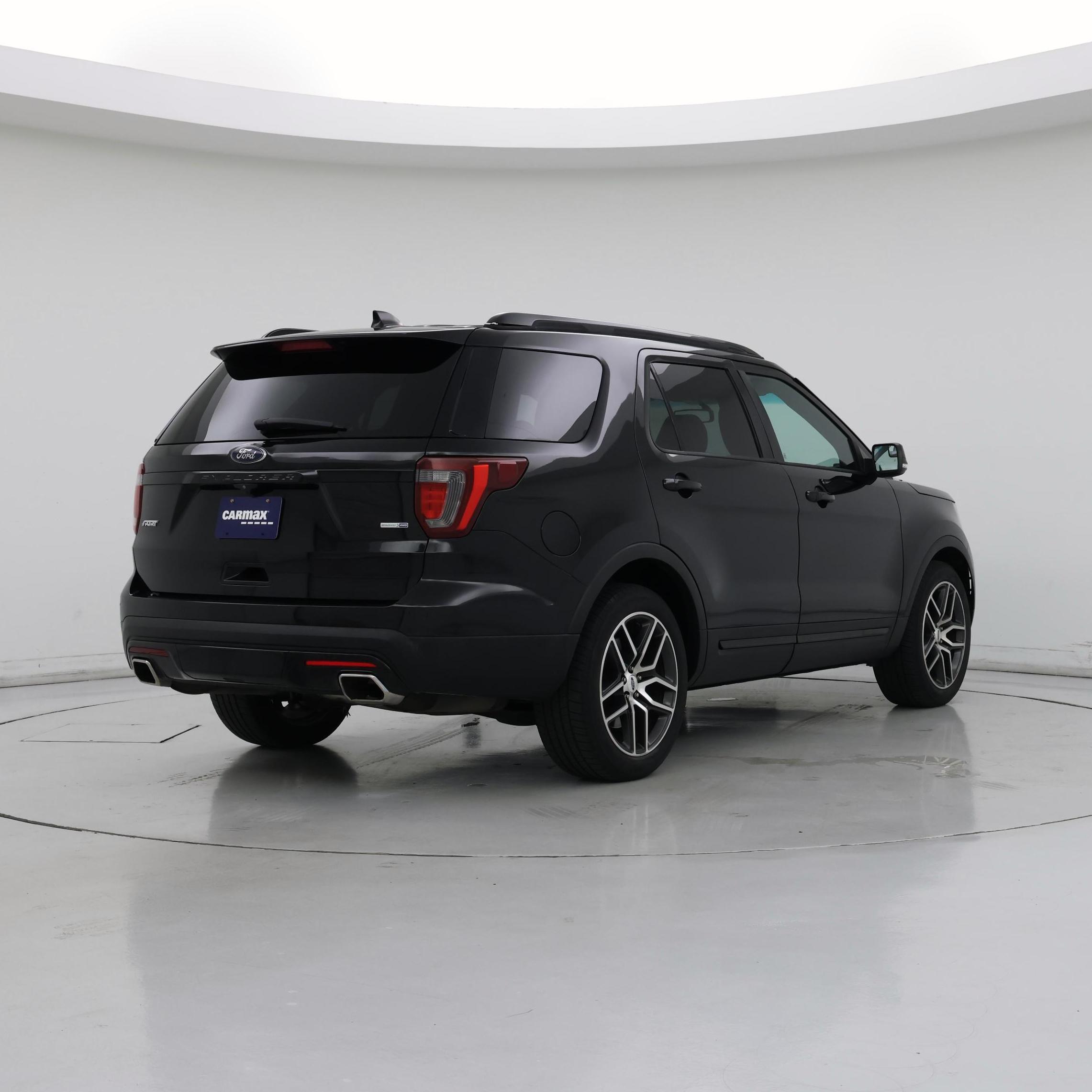 Thumbnail: 2016 Ford Explorer - 8