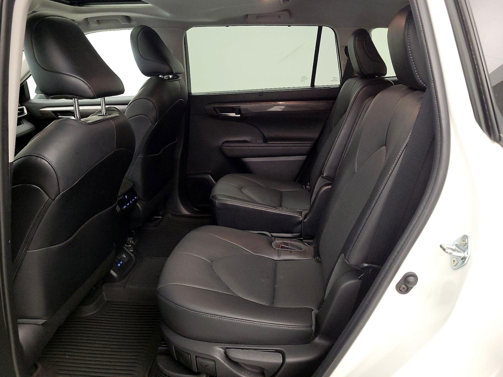 Rear Air Conditioning