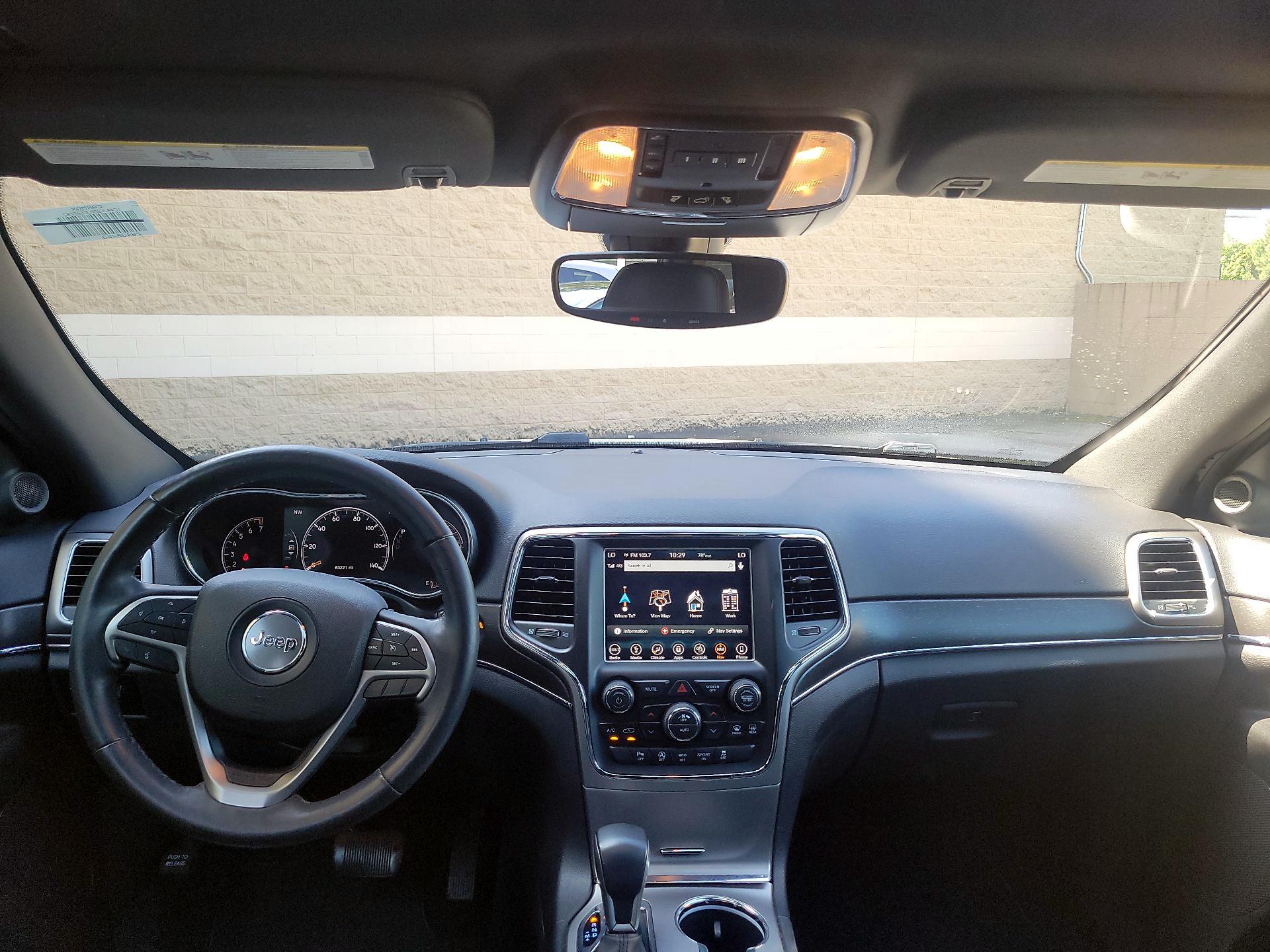Thumbnail: 2018 Jeep Grand Cherokee - 8