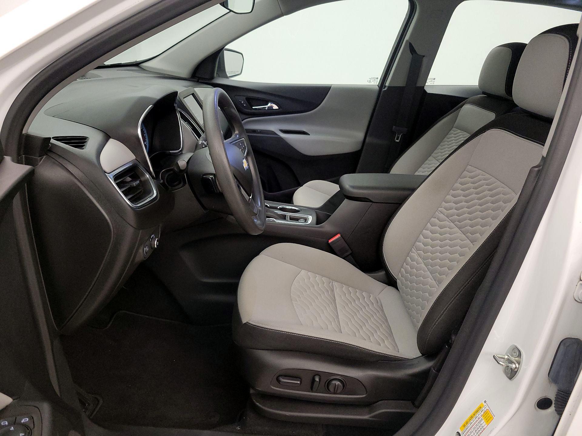 Thumbnail: 2021 Chevrolet Equinox - 9