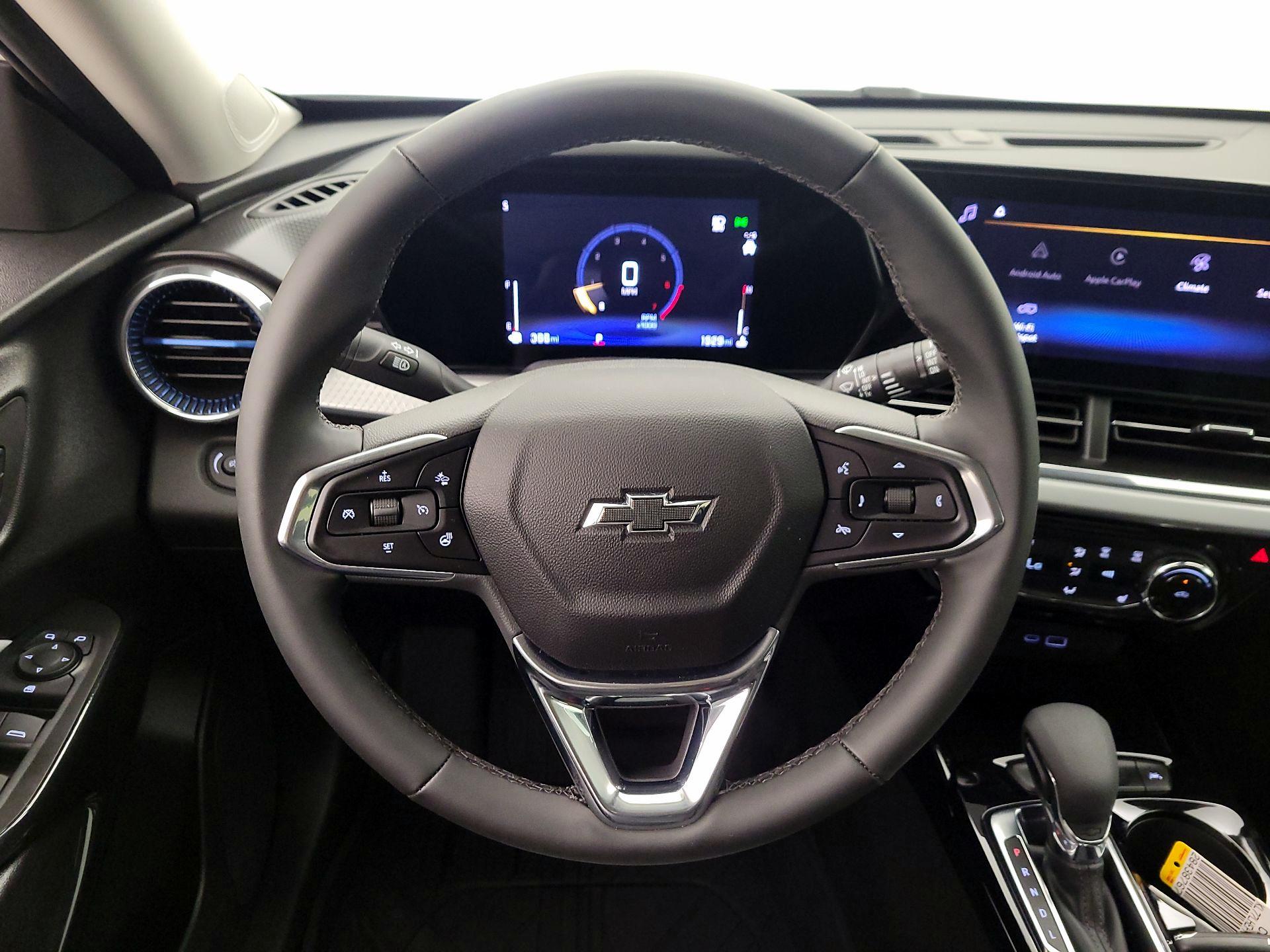 Thumbnail: 2026 Chevrolet Trax - 10