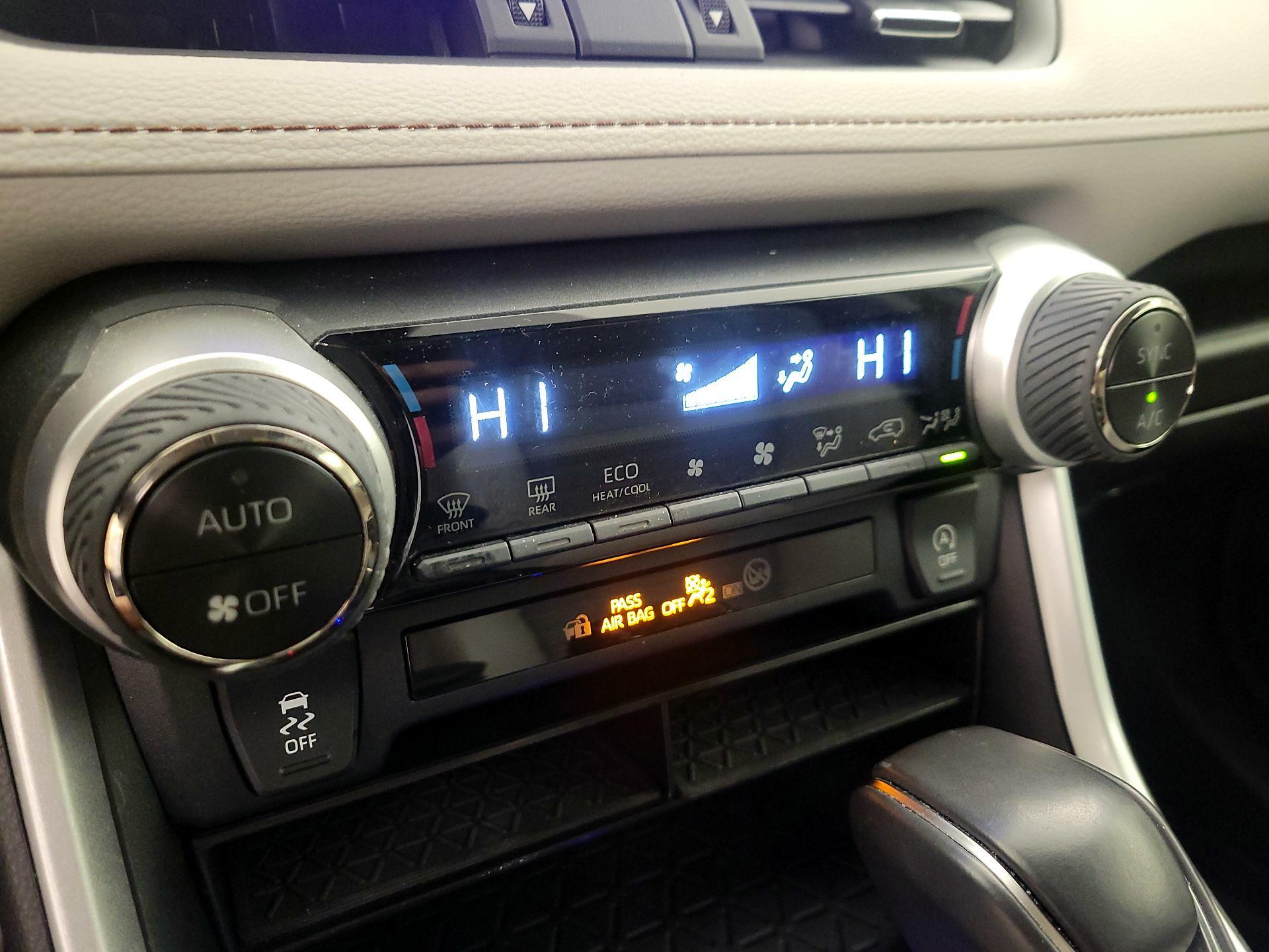 Thumbnail: 2024 Toyota RAV4 - 17