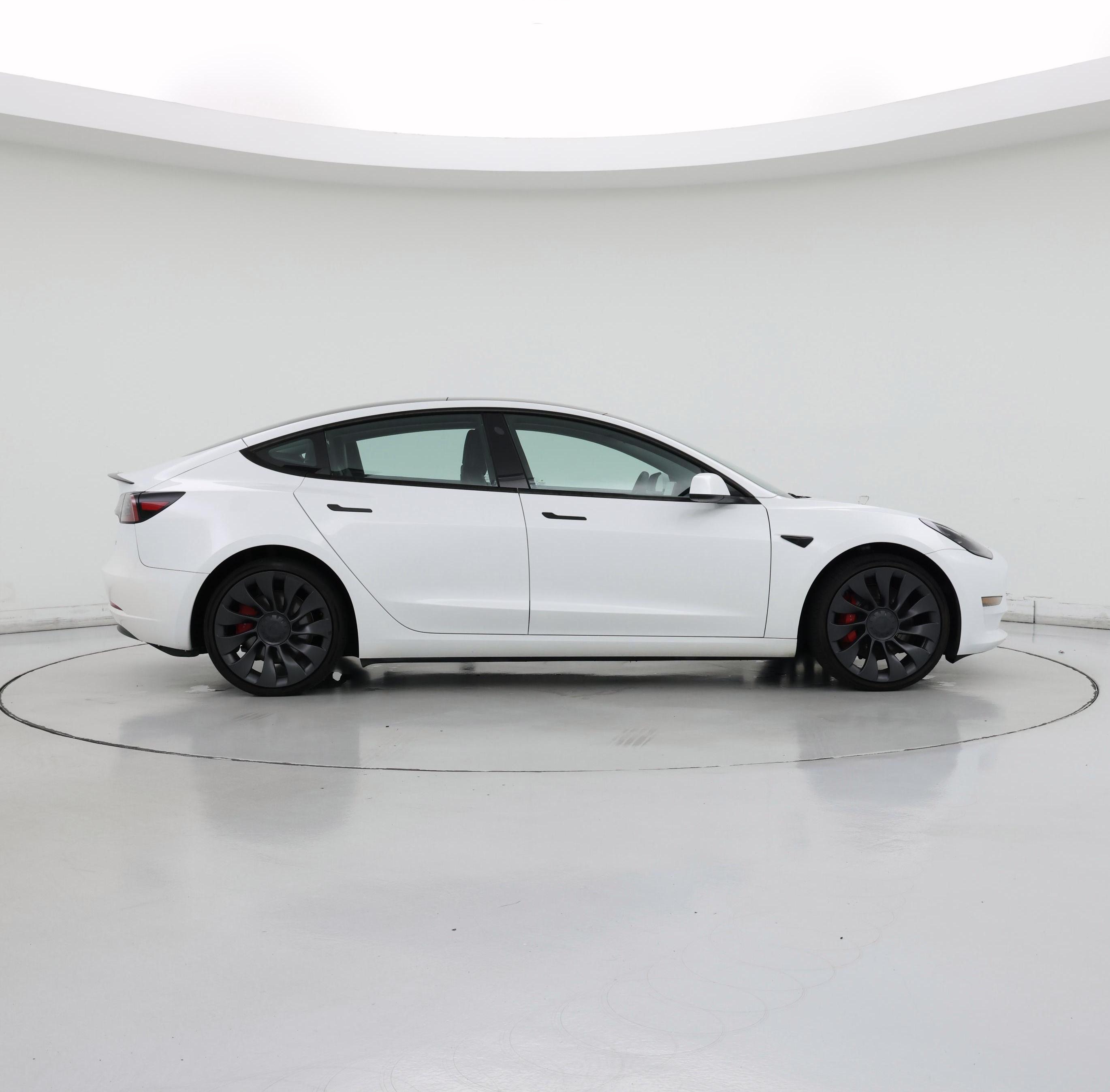 Thumbnail: 2023 Tesla Model 3 - 7