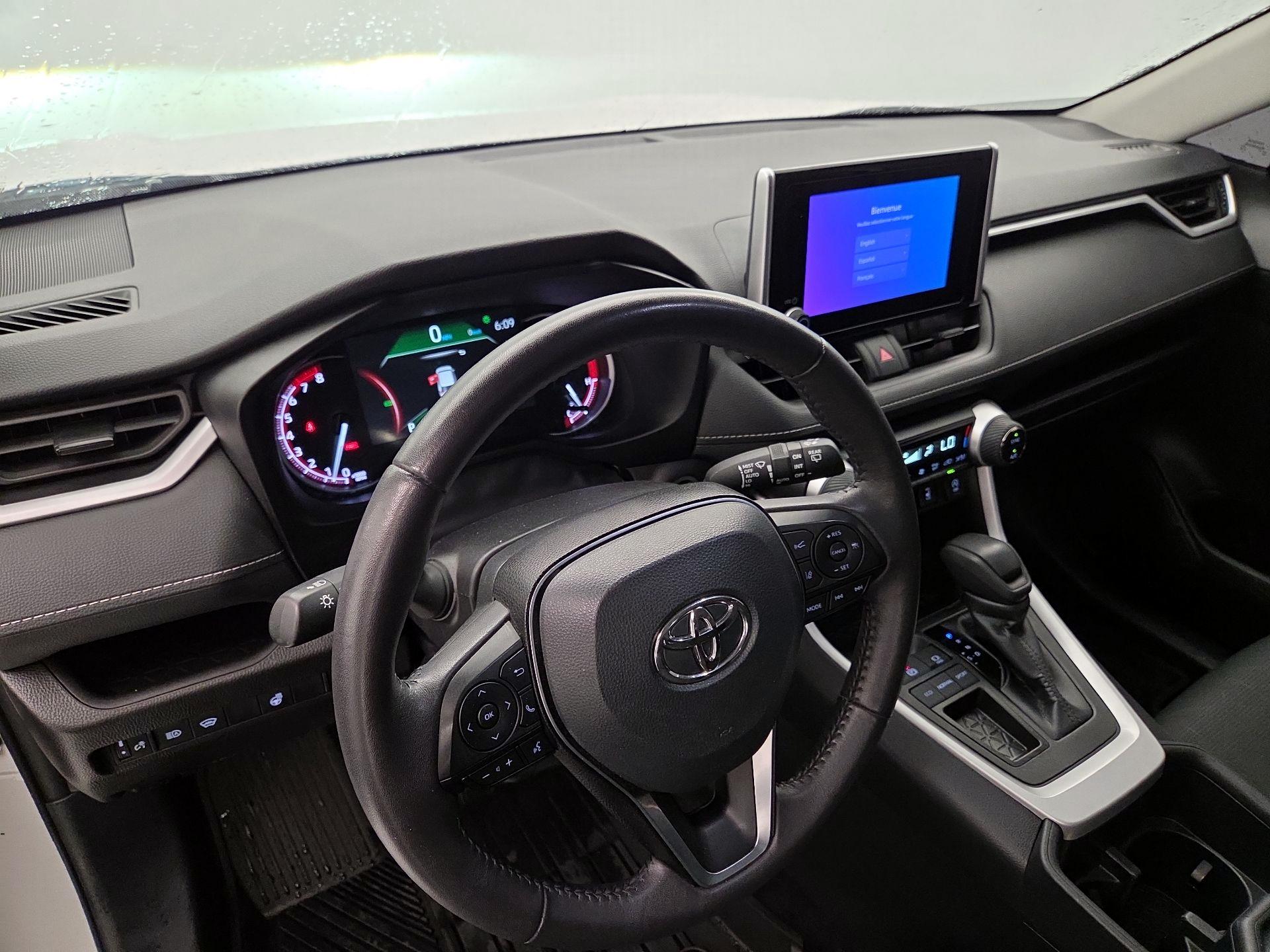 Thumbnail: 2025 Toyota RAV4 - 9