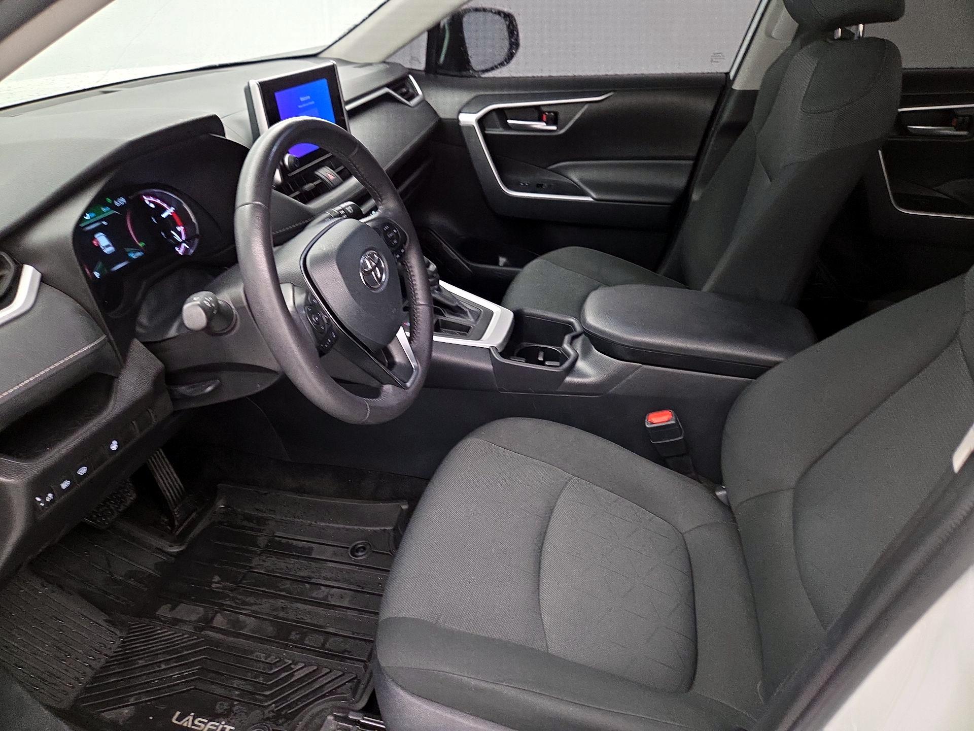 Thumbnail: 2025 Toyota RAV4 - 11