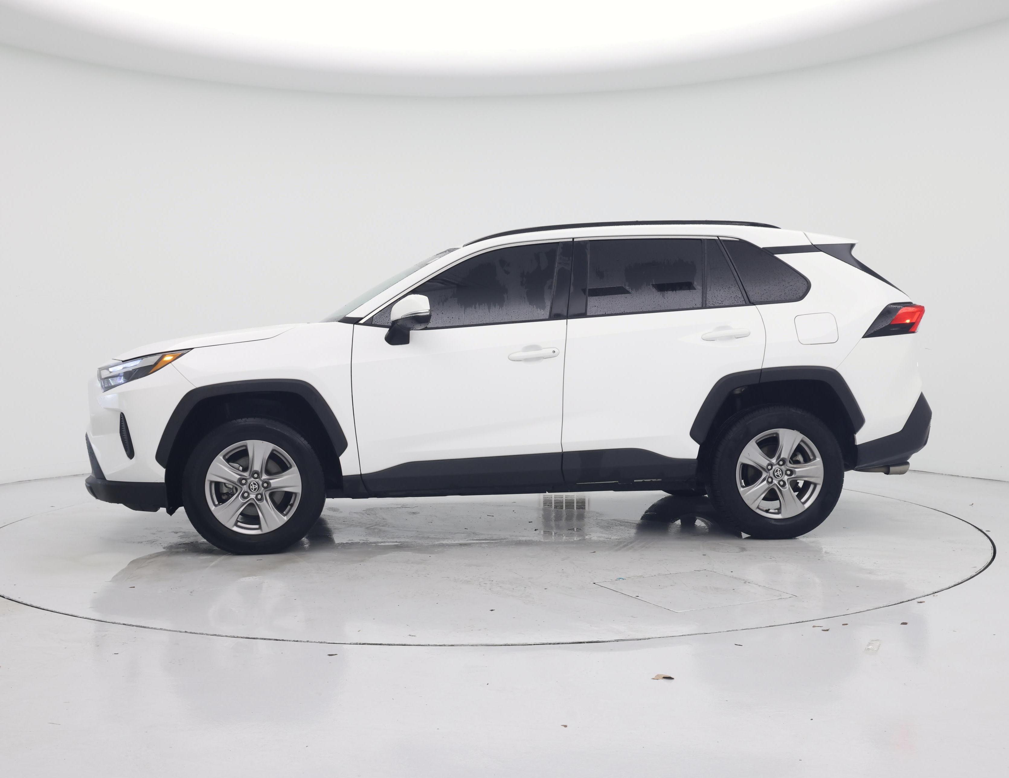 Thumbnail: 2025 Toyota RAV4 - 3