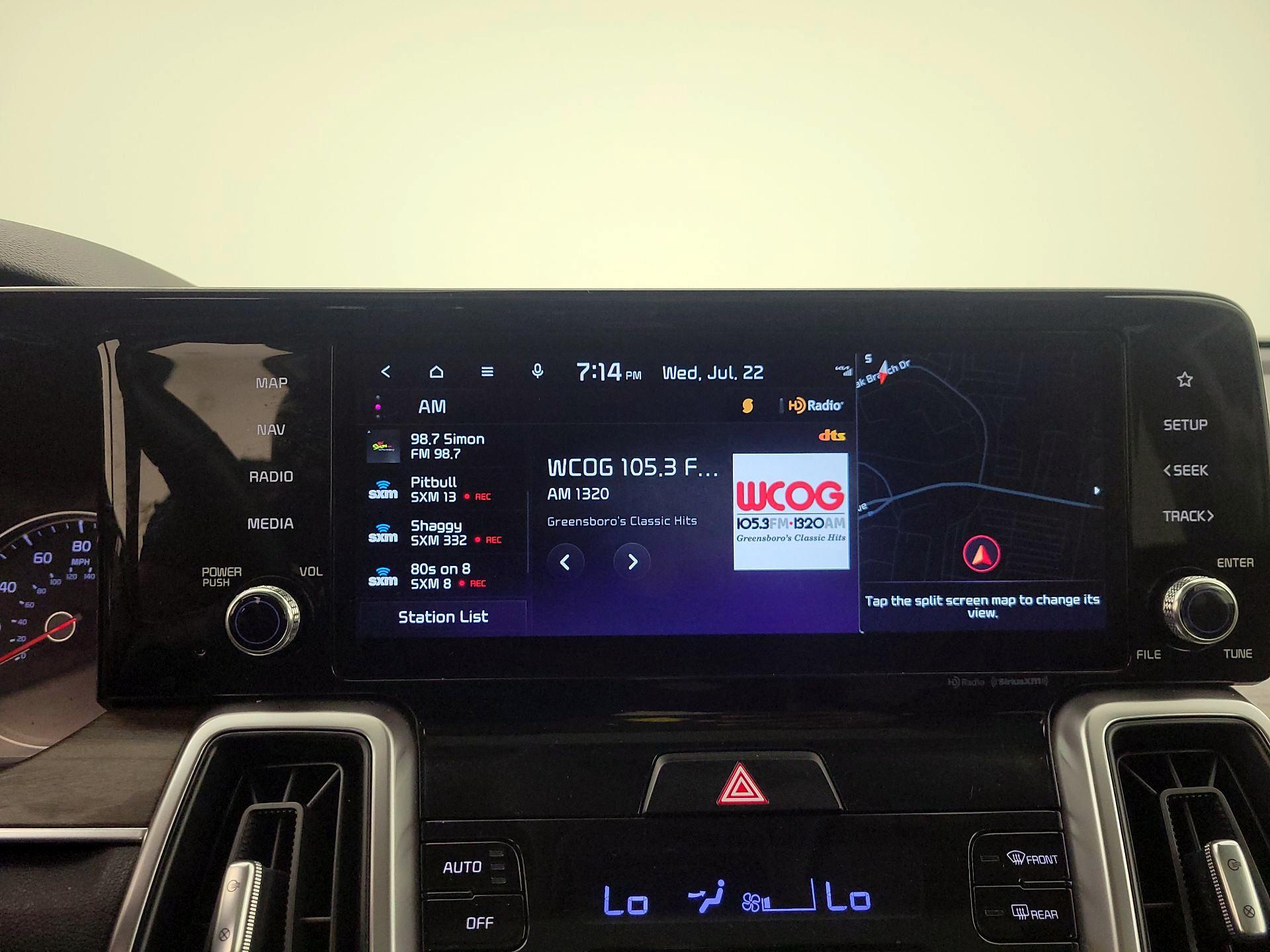 Thumbnail: 2023 Kia Sorento - 16