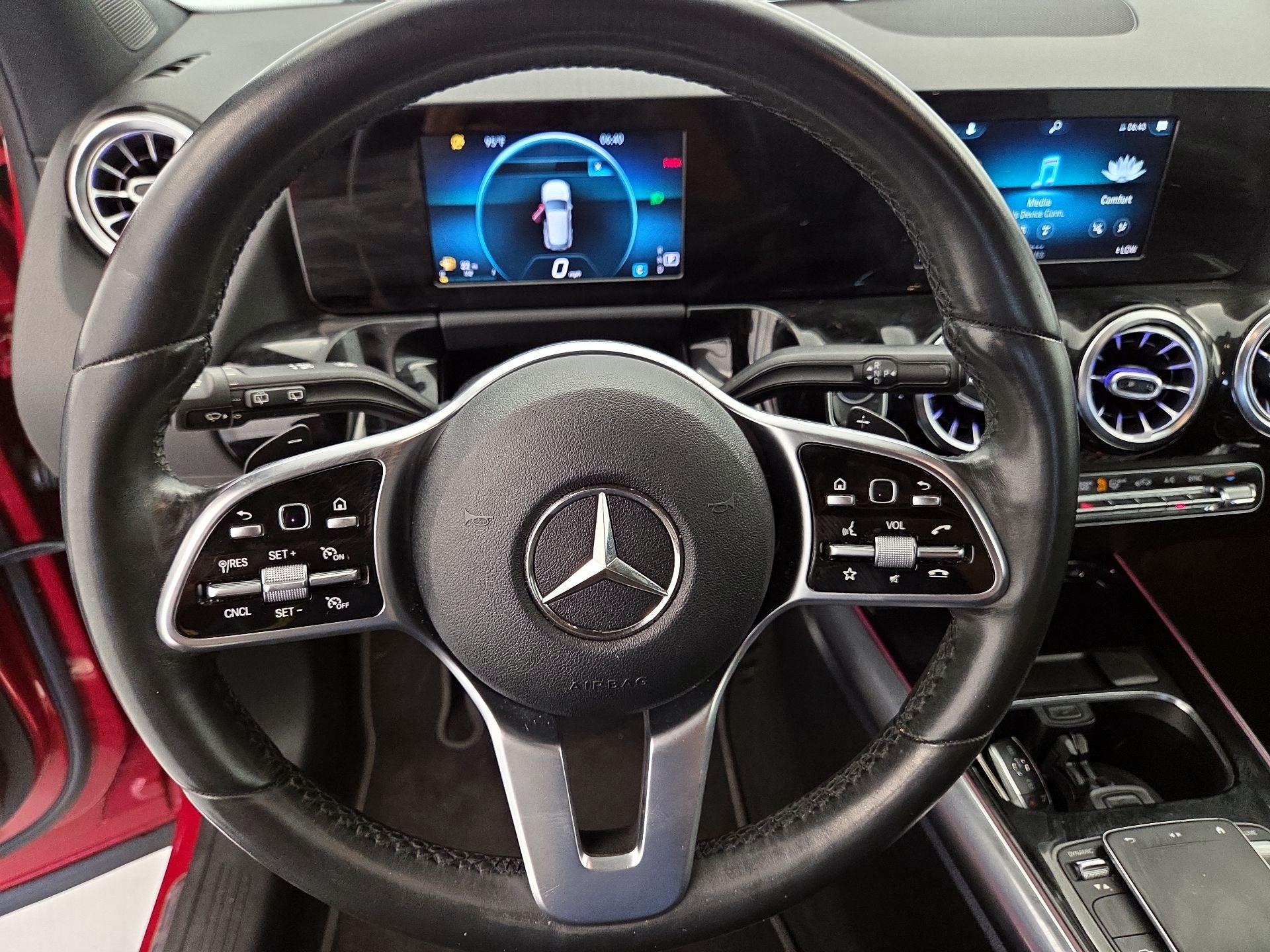Thumbnail: 2021 Mercedes-Benz GLA - 10