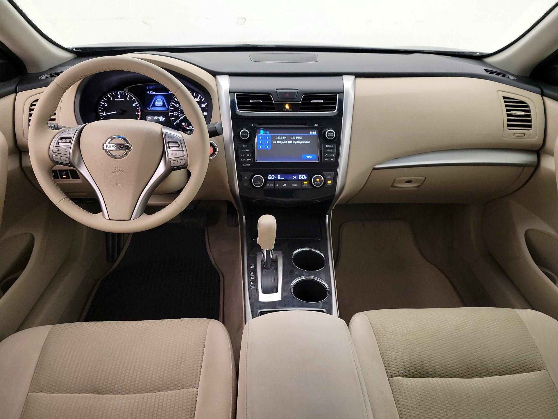 Thumbnail: 2014 Nissan Altima - 9