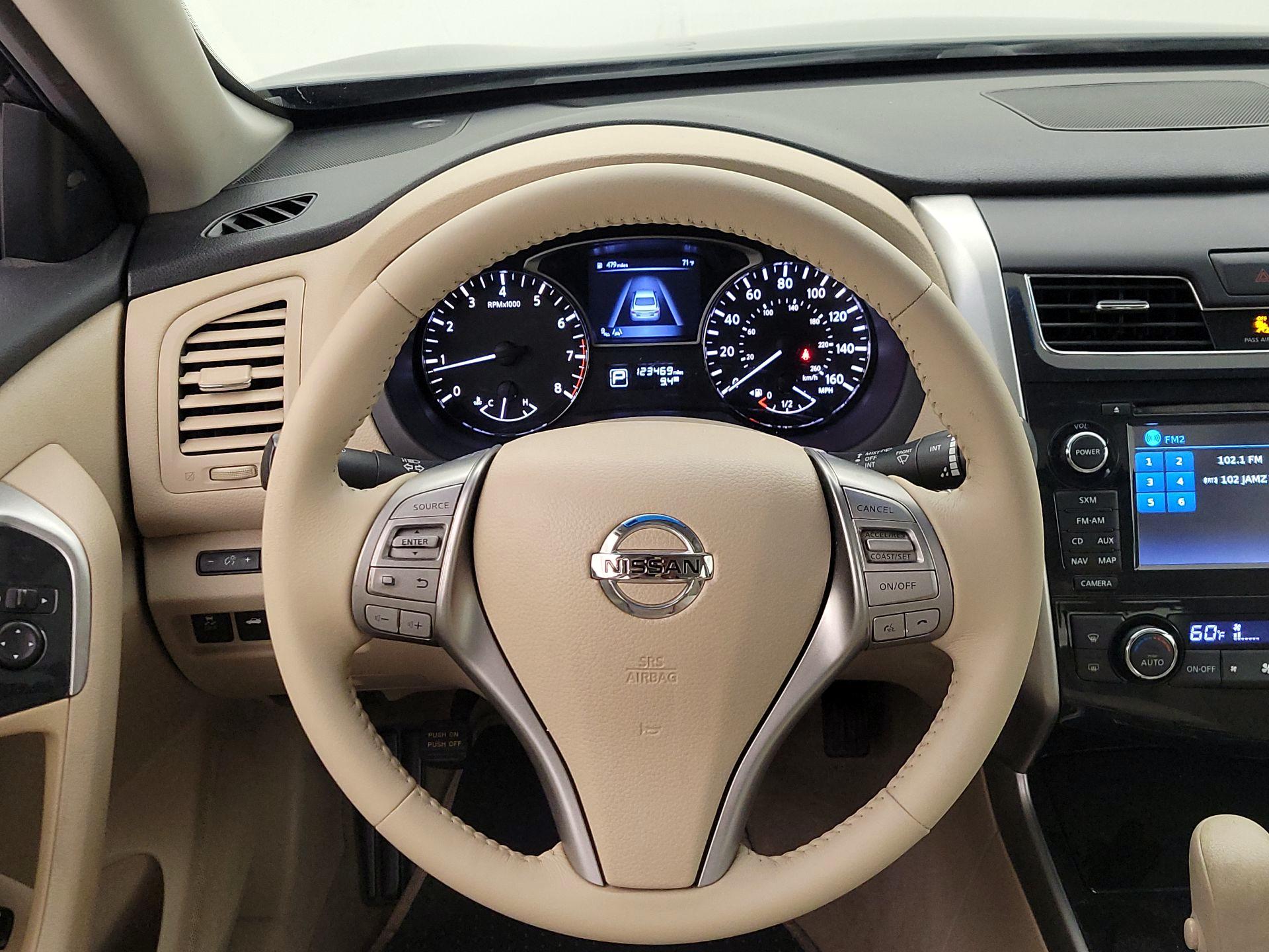 Thumbnail: 2014 Nissan Altima - 10