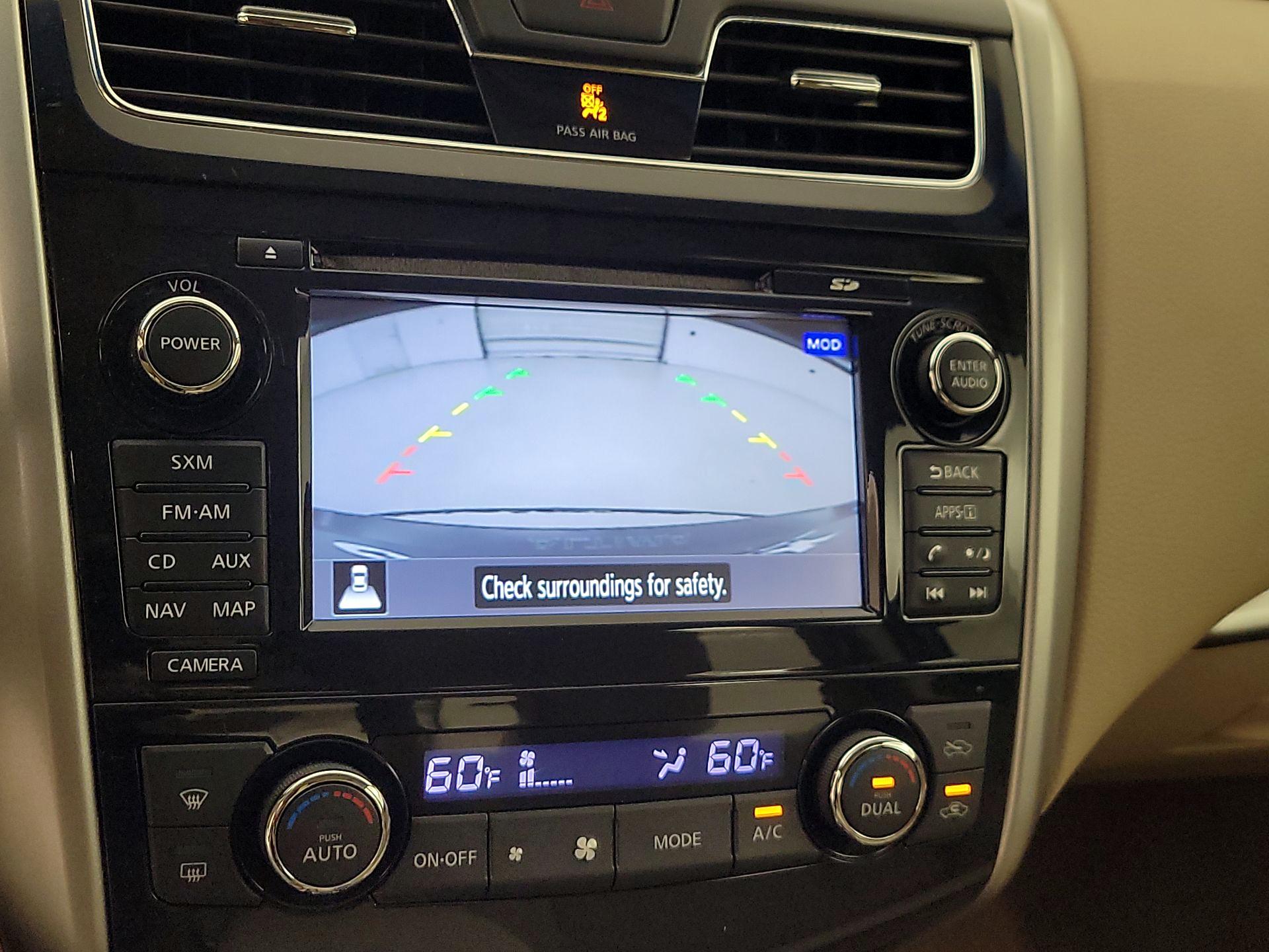 Thumbnail: 2014 Nissan Altima - 15