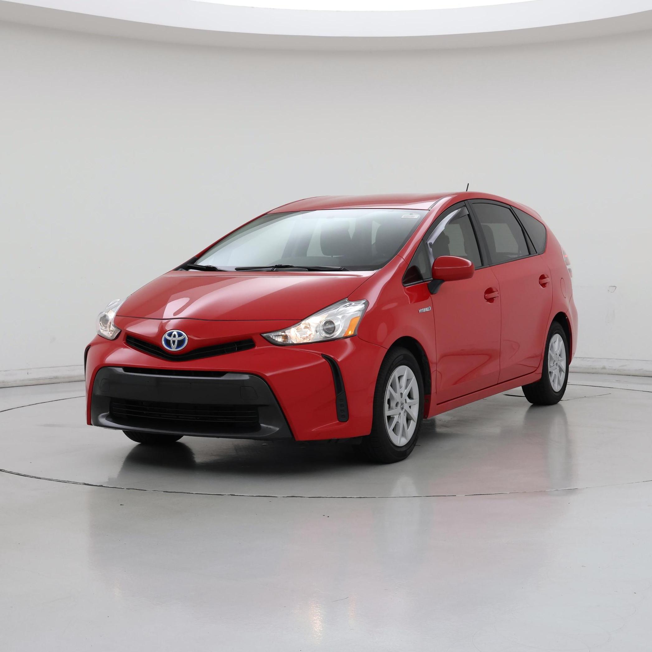 Thumbnail: 2015 Toyota Prius v - 4
