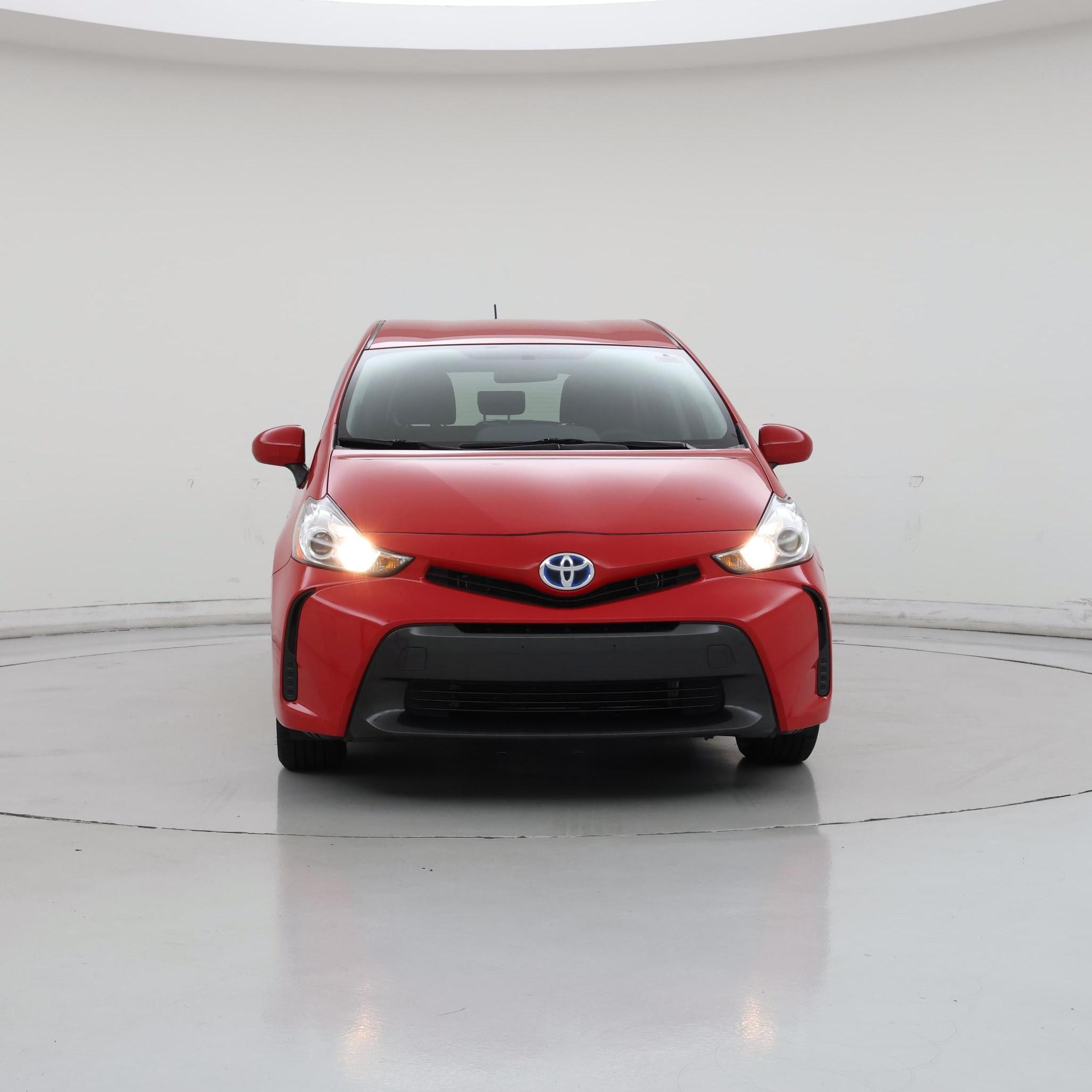 Thumbnail: 2015 Toyota Prius v - 5