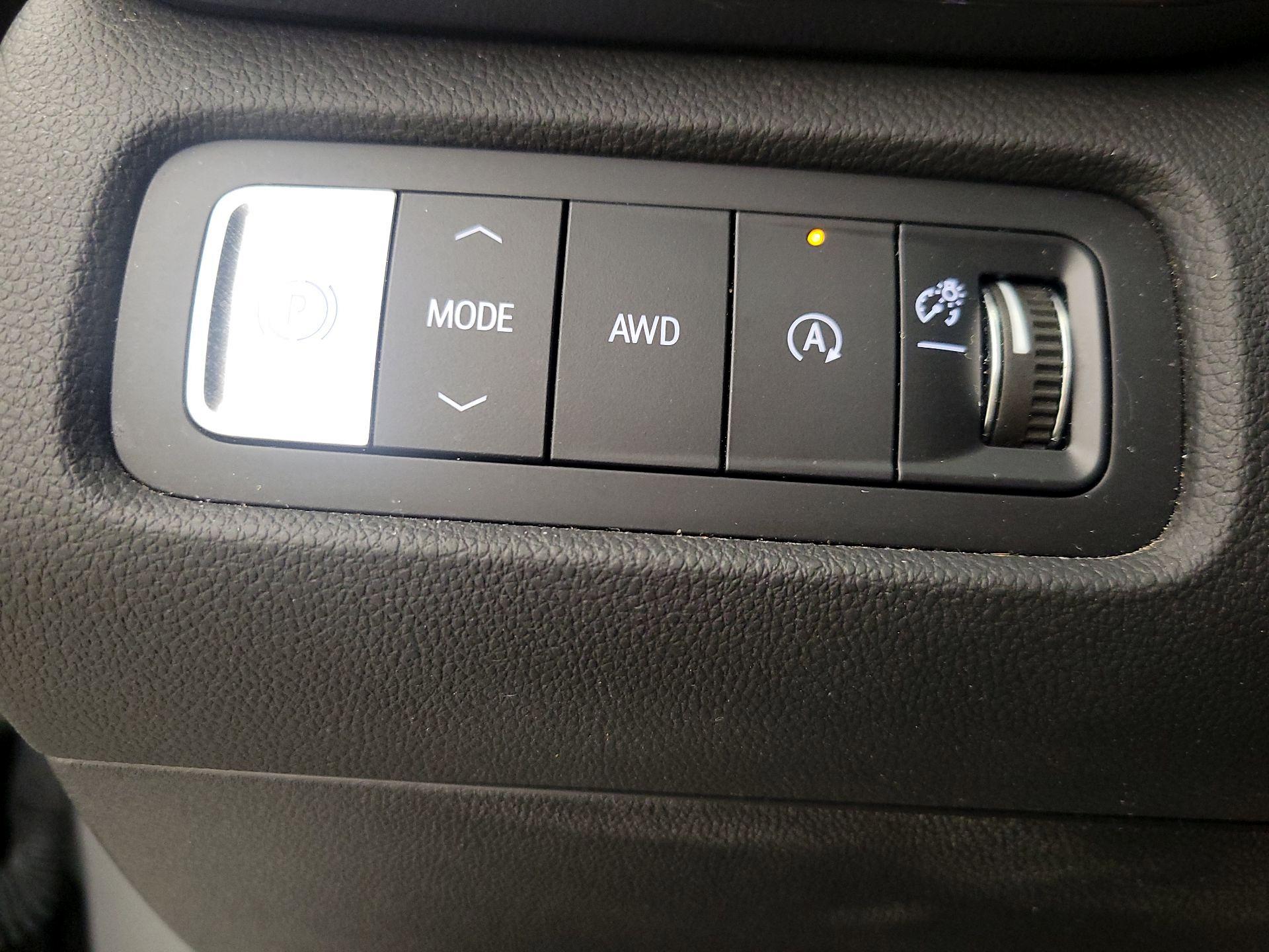 Thumbnail: 2024 GMC Acadia - 13