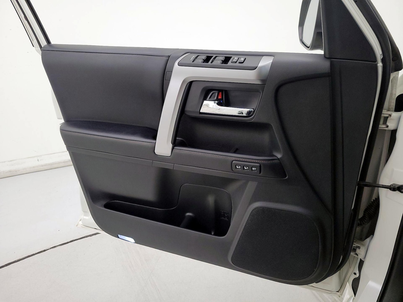 2023 Toyota 4Runner Limited - Photo 13