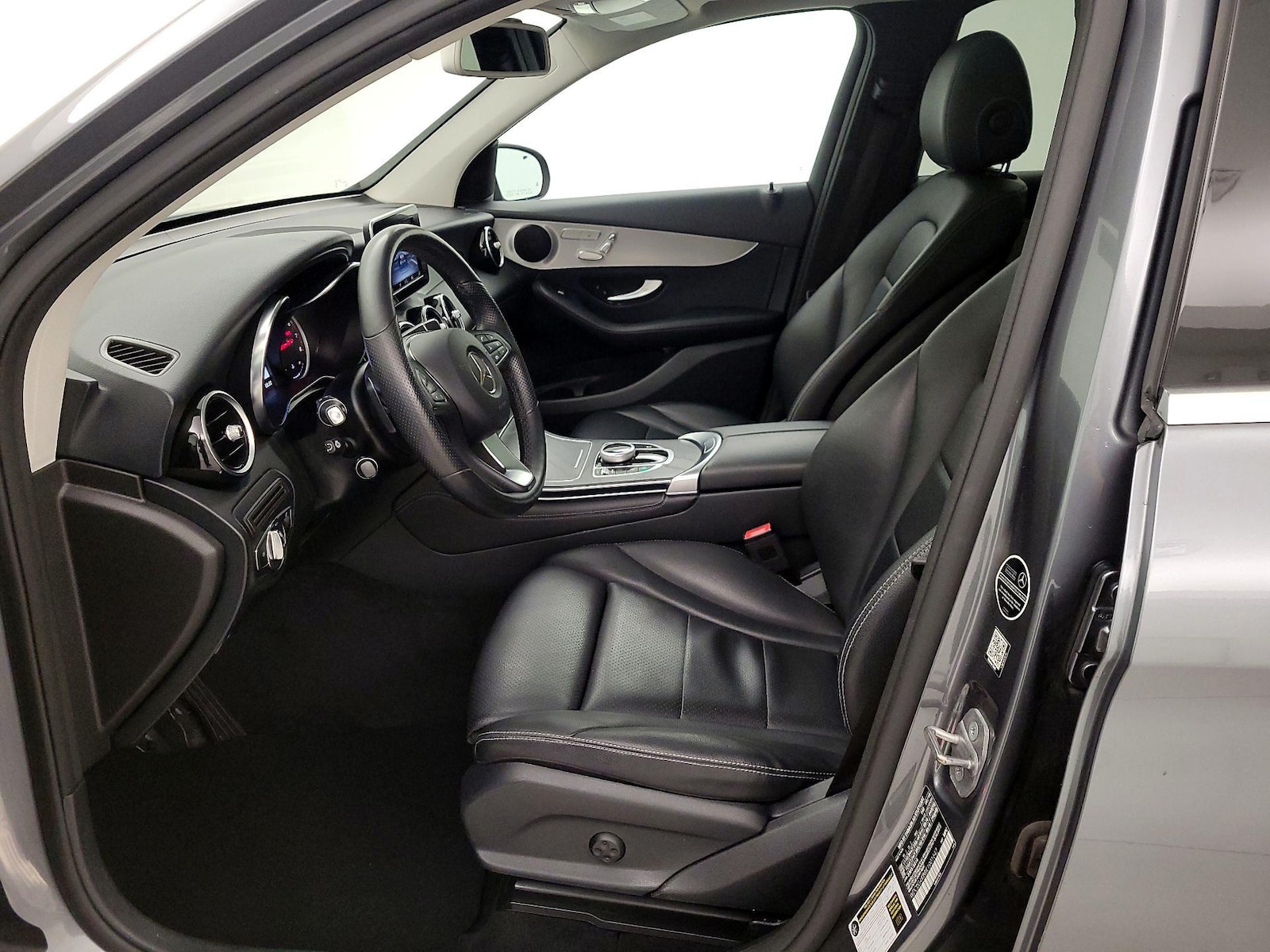 2019 Mercedes-Benz GLC GLC300 - Photo 12
