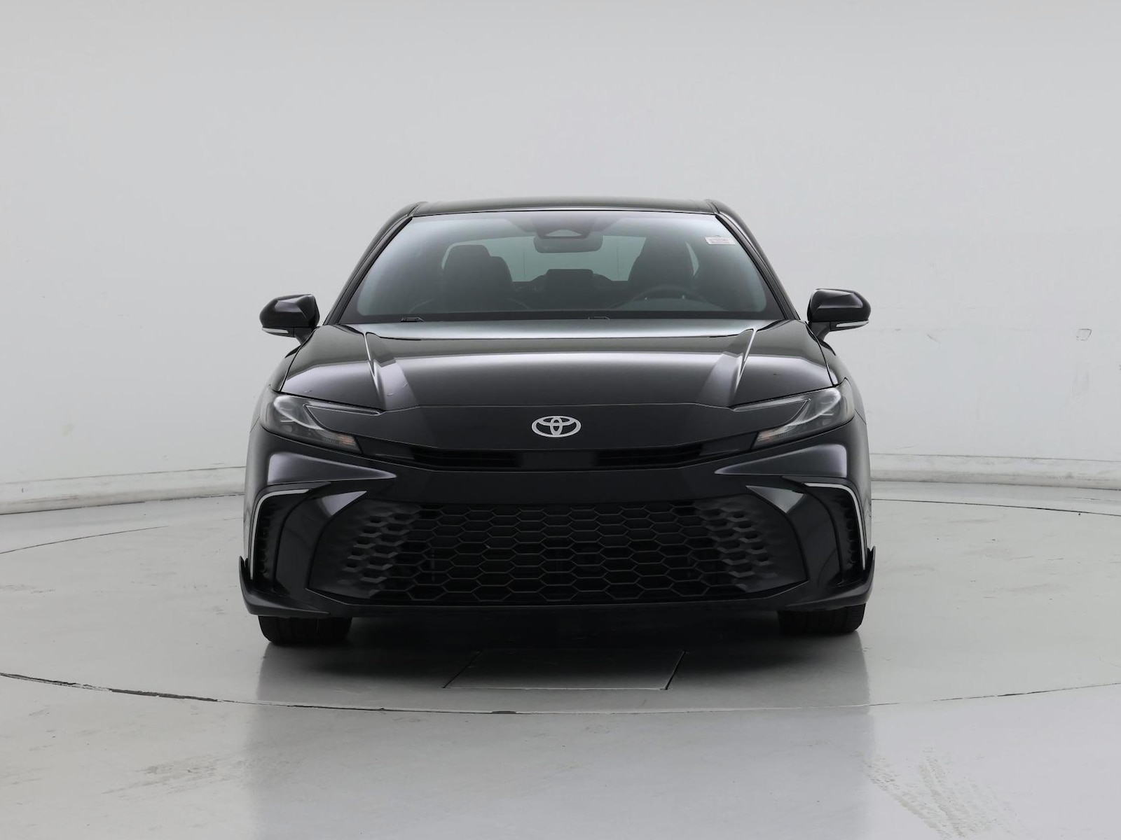 2025 Toyota Camry SE - Photo 6