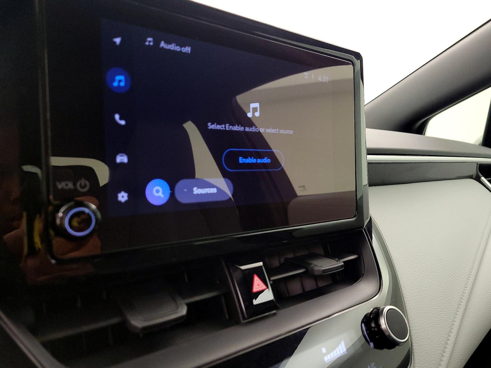 2024 Toyota Corolla SE - Photo 17