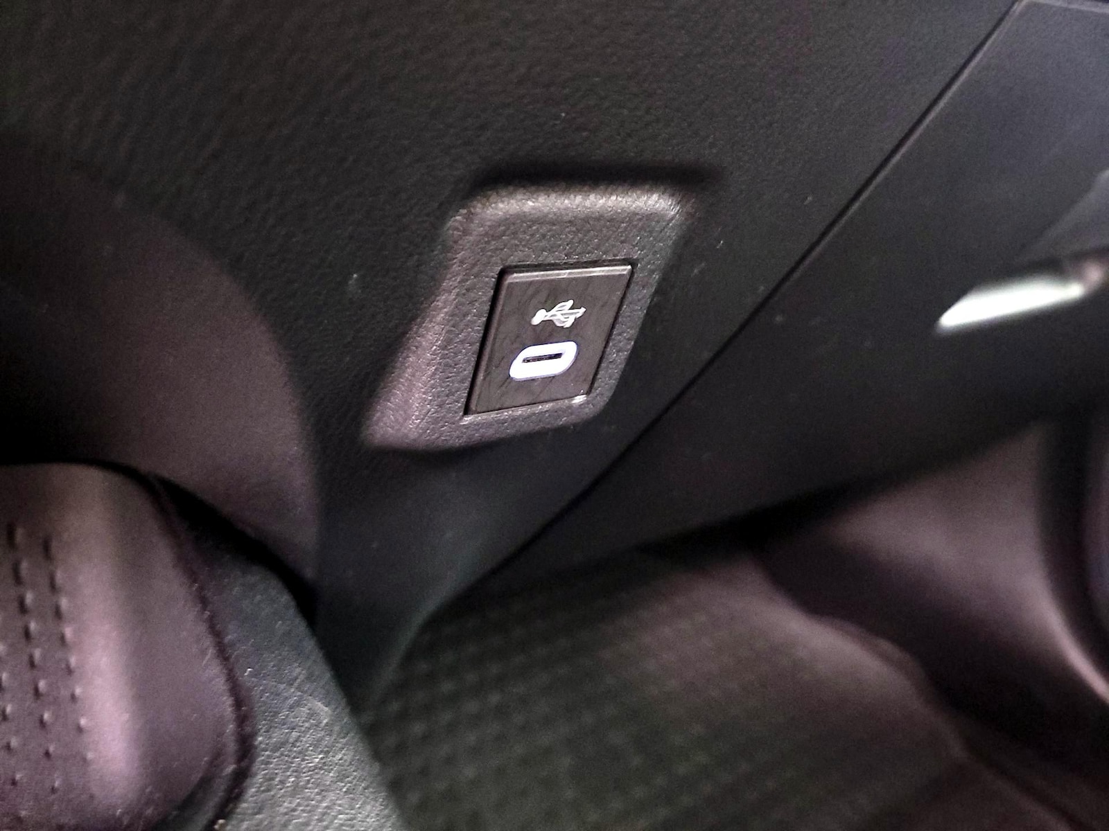 2024 Toyota Corolla SE - Photo 20