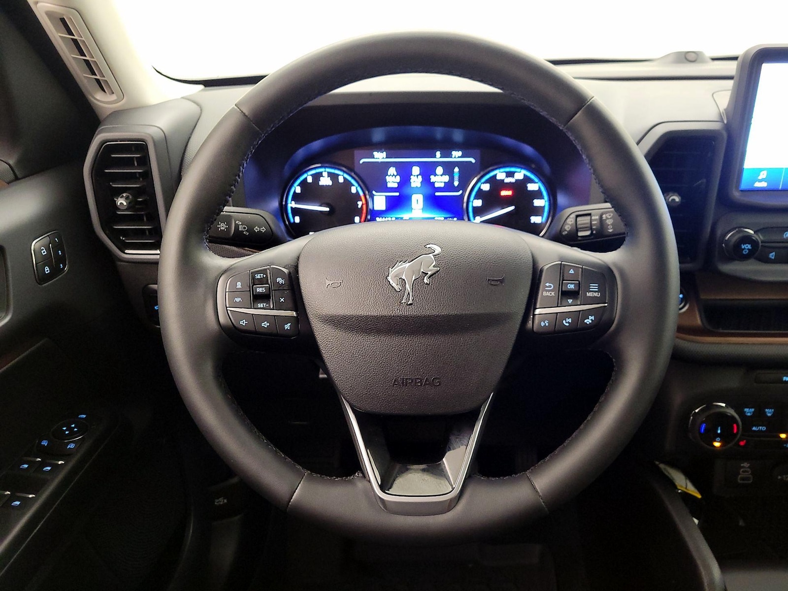 2024 Ford Bronco Sport Outer Banks - Photo 11
