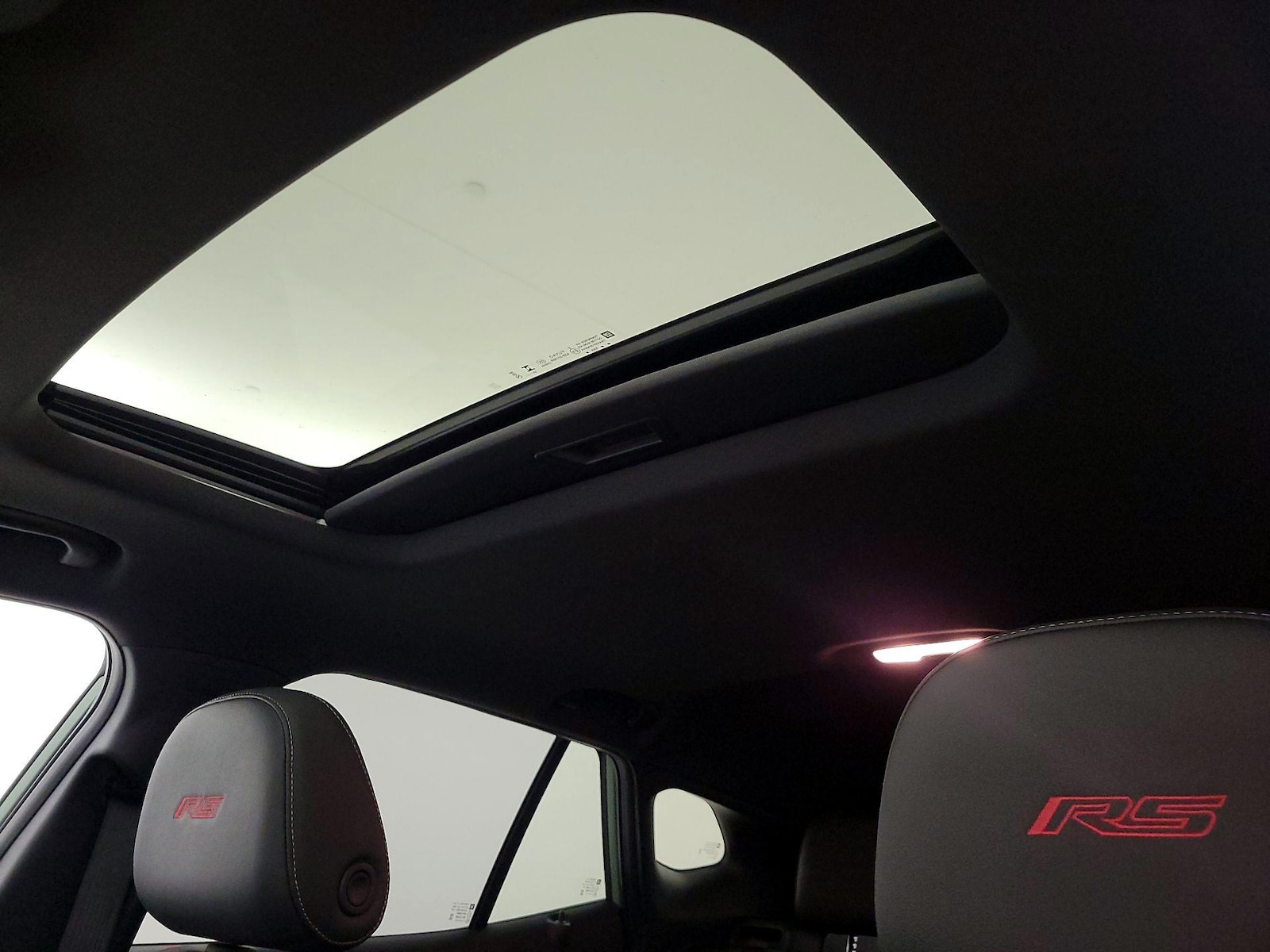 Sunroof(s) & Overhead Airbags