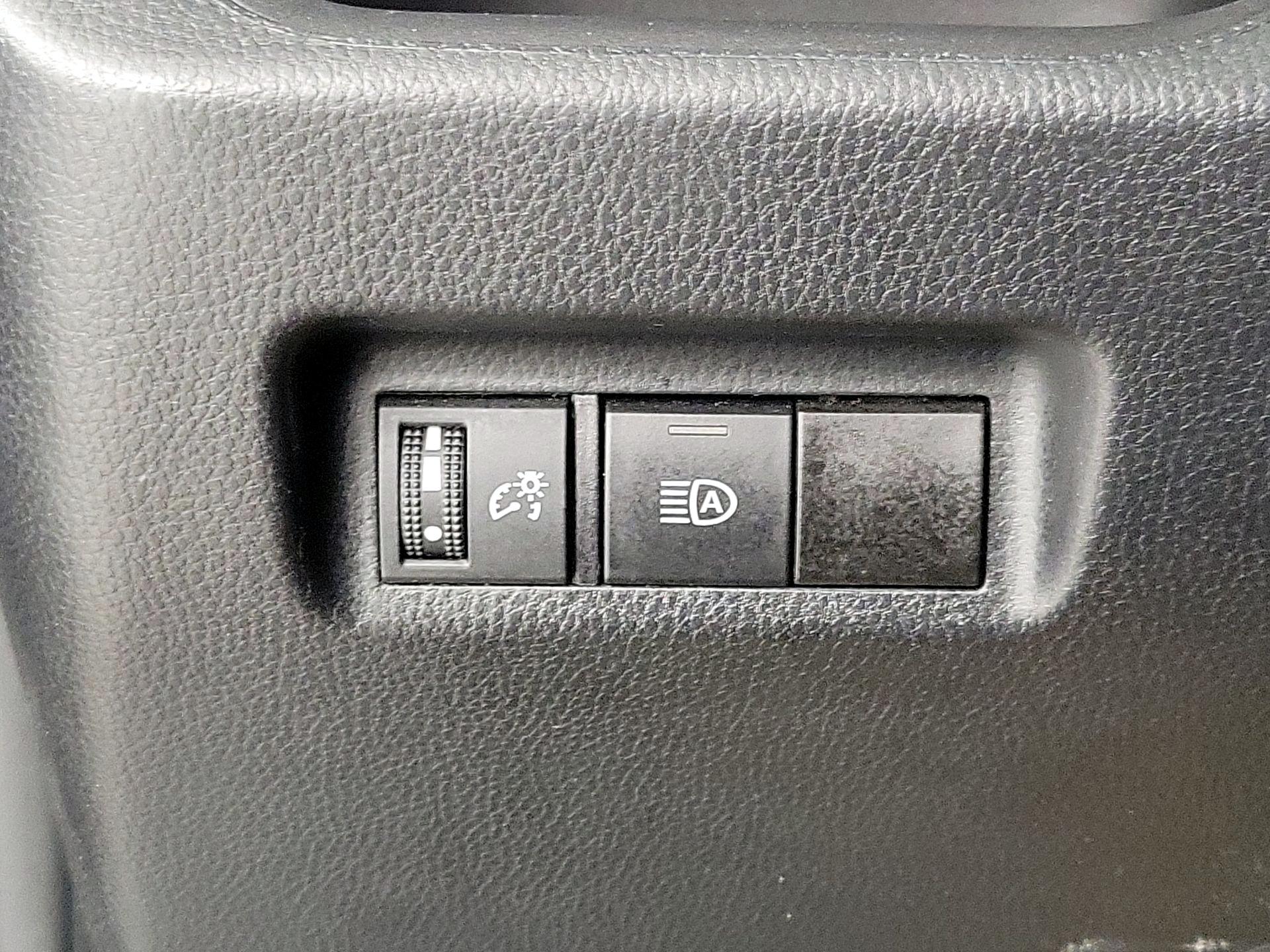 Thumbnail: 2023 Toyota RAV4 - 13