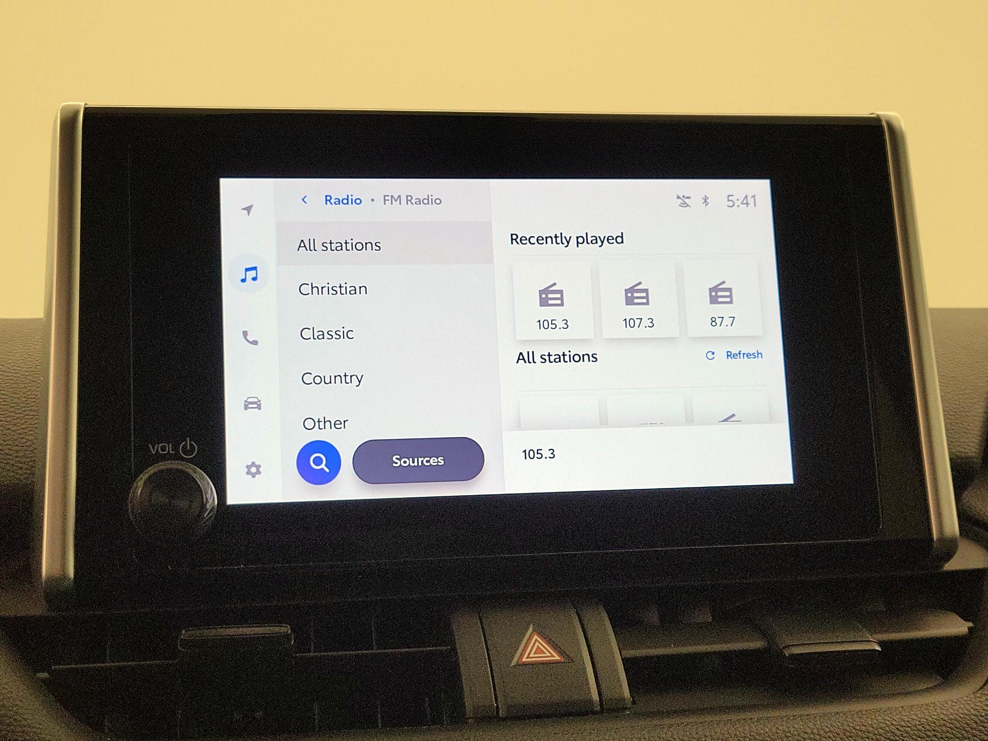 Thumbnail: 2023 Toyota RAV4 - 15