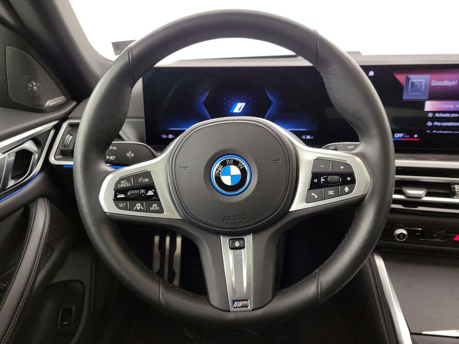 Thumbnail: 2022 BMW i4 - 10