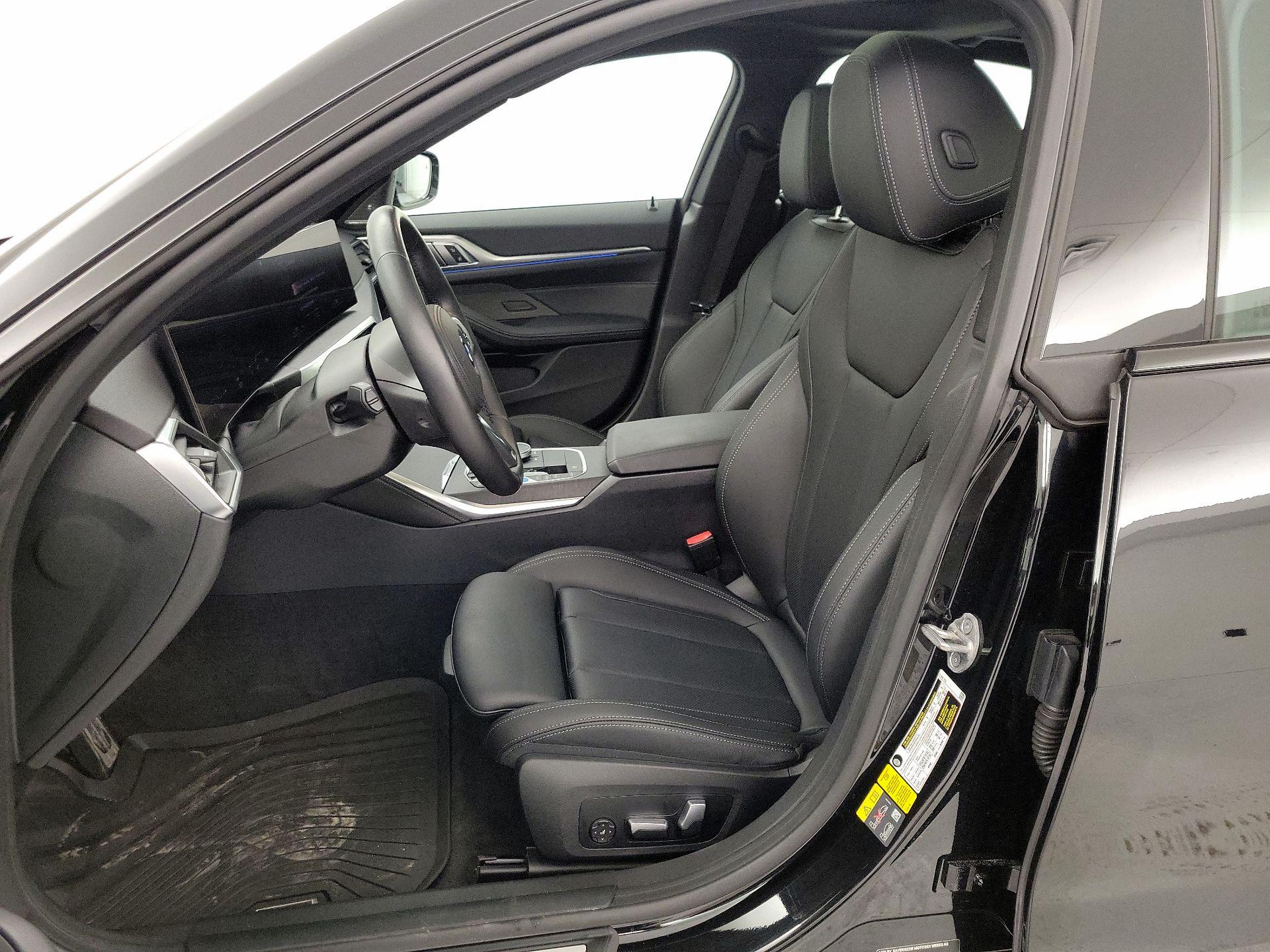 Thumbnail: 2022 BMW i4 - 11