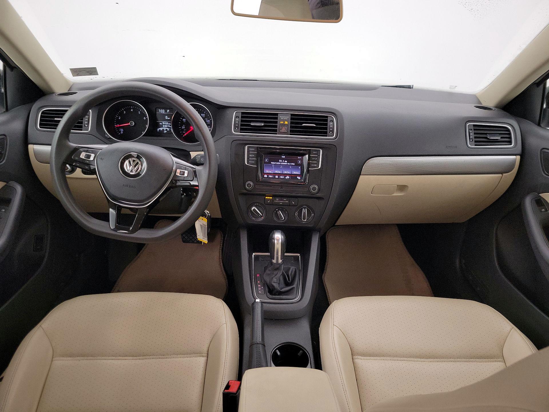 Thumbnail: 2018 Volkswagen Jetta - 9