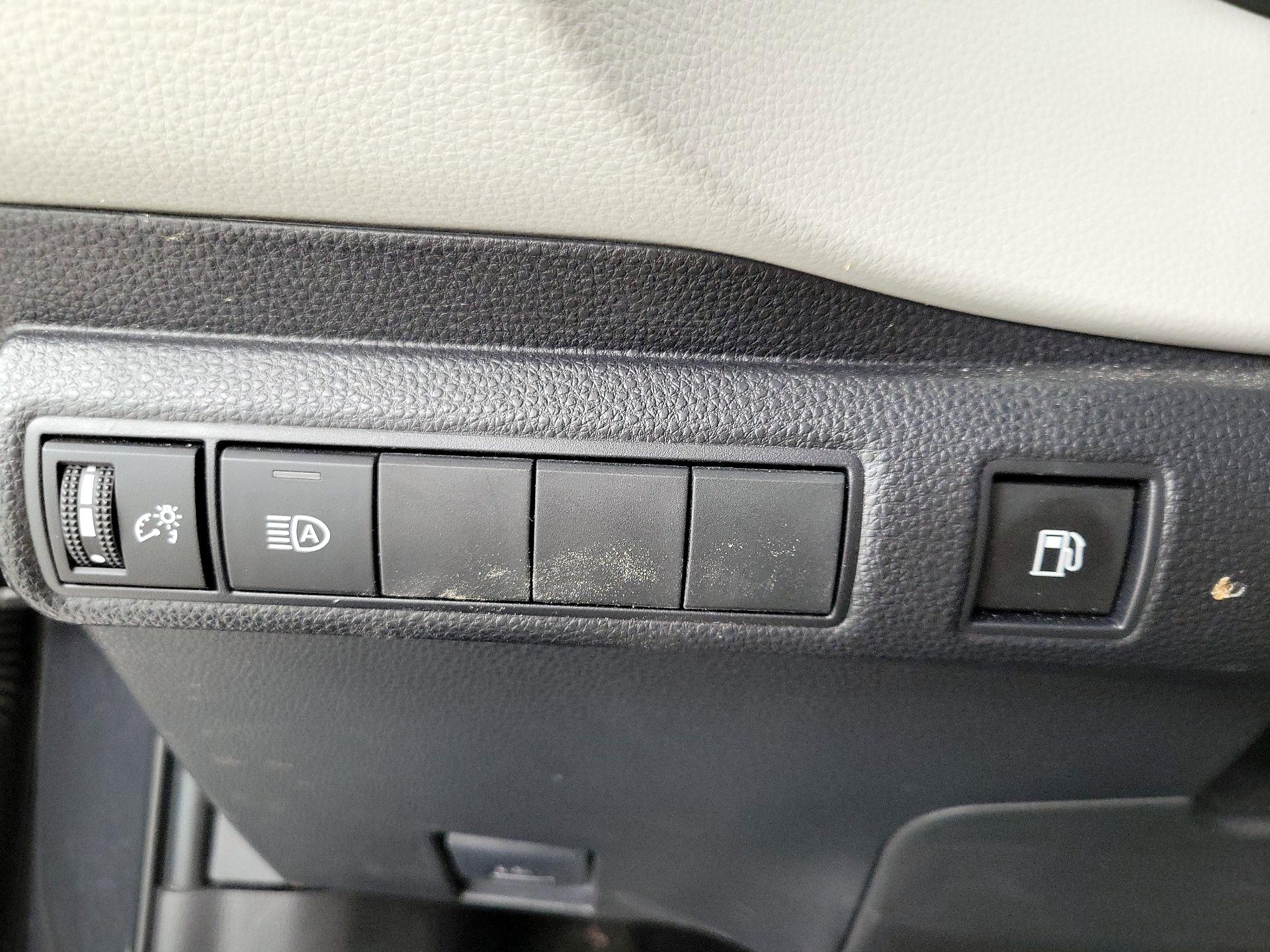 Thumbnail: 2024 Toyota Corolla - 13