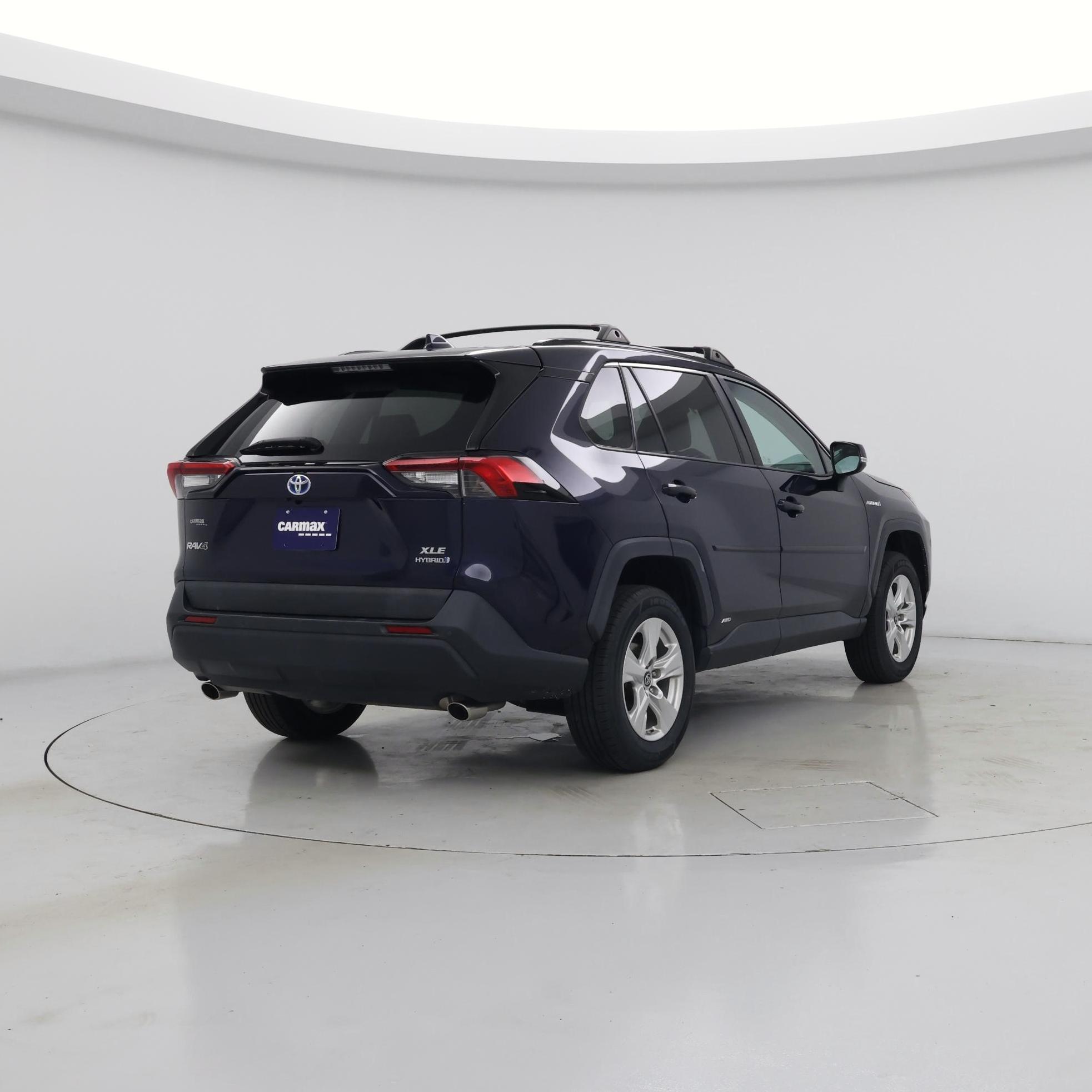 Thumbnail: 2019 Toyota RAV4 - 8