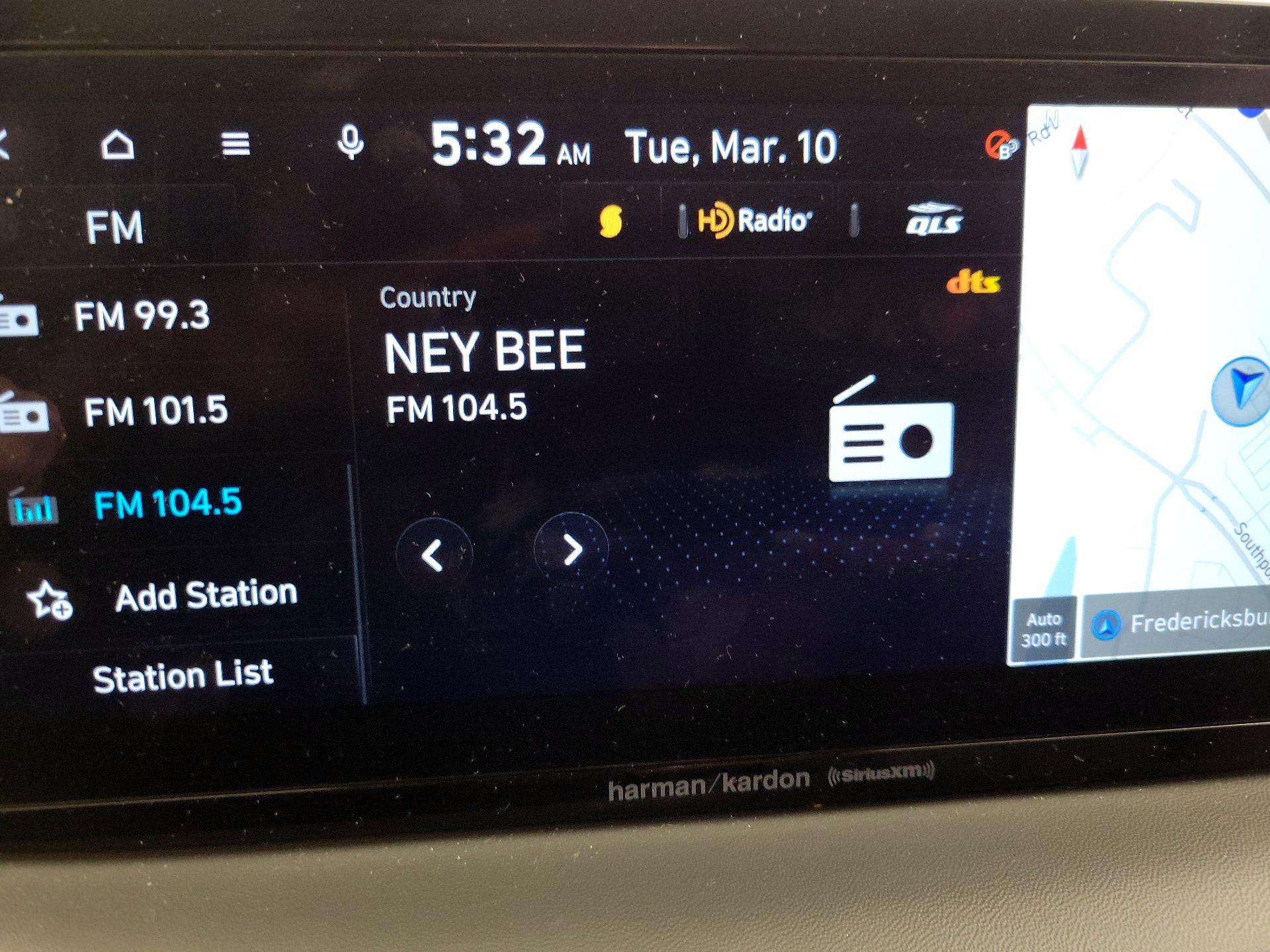 Thumbnail: 2023 Hyundai Santa Fe - 15