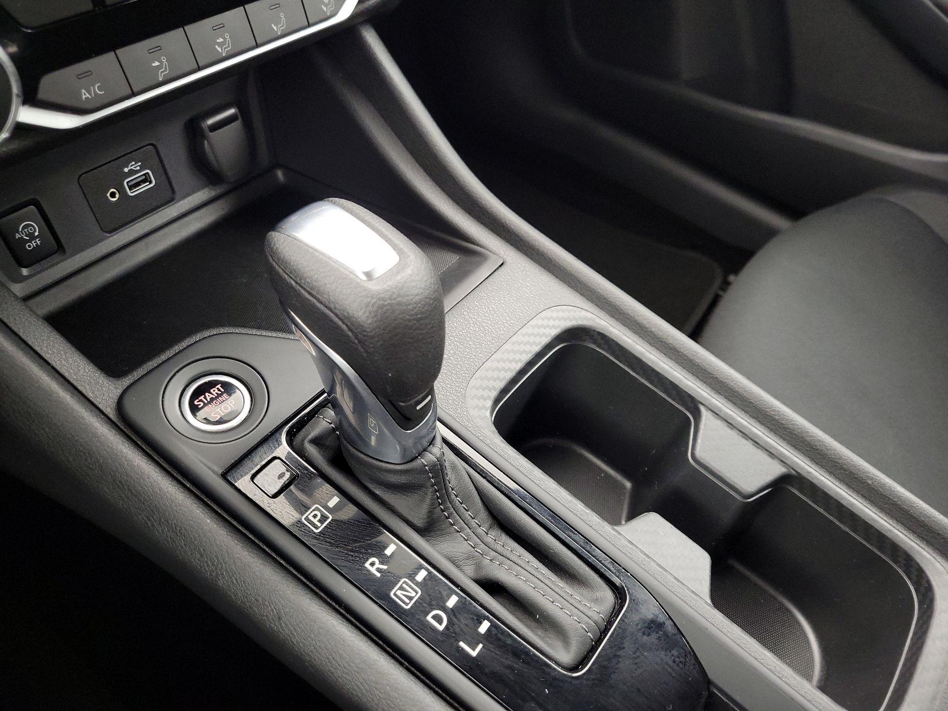 Thumbnail: 2024 Nissan Sentra - 17