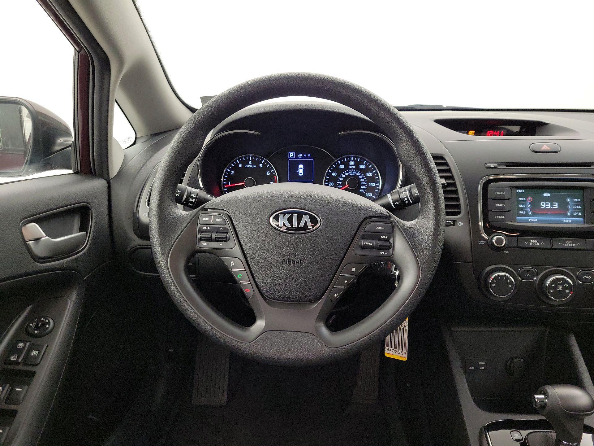 Thumbnail: 2018 Kia Forte - 10