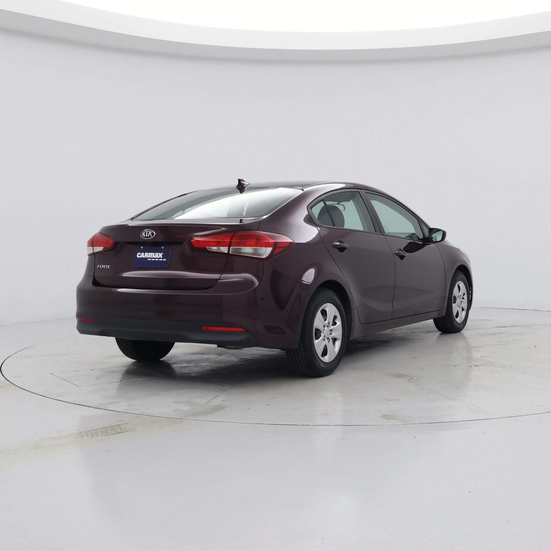 Thumbnail: 2018 Kia Forte - 8