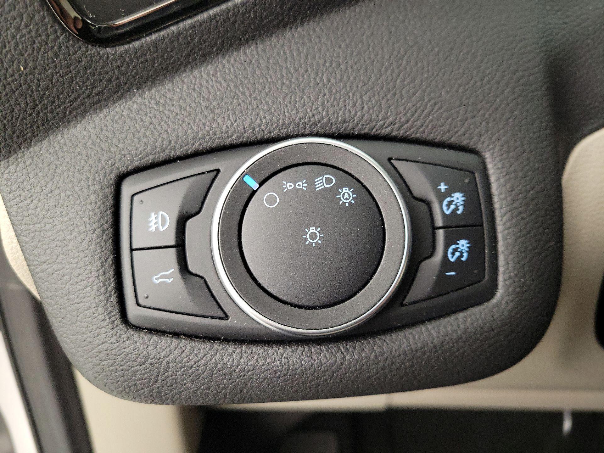 Thumbnail: 2018 Ford Escape - 13