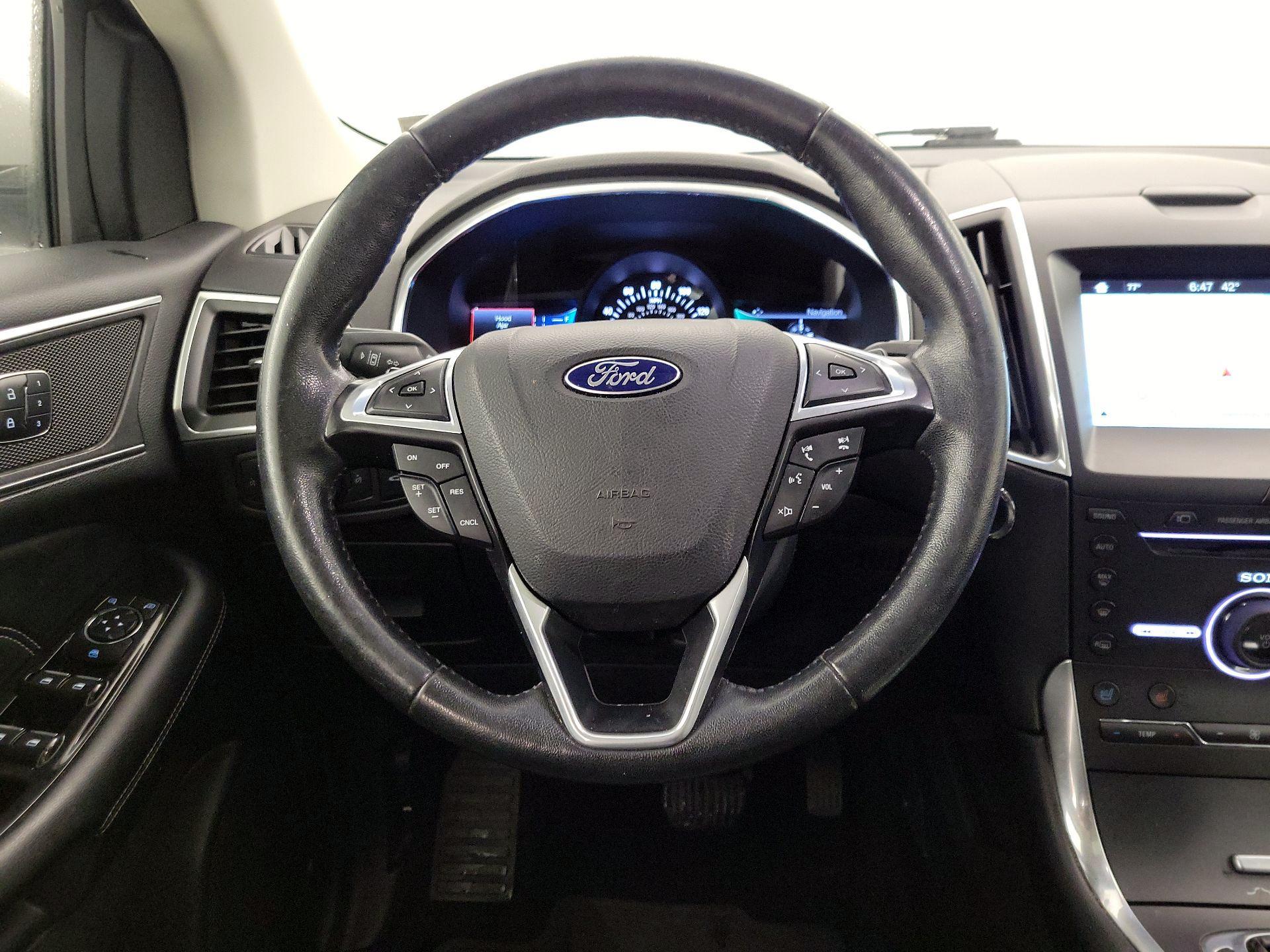 Thumbnail: 2016 Ford Edge - 10