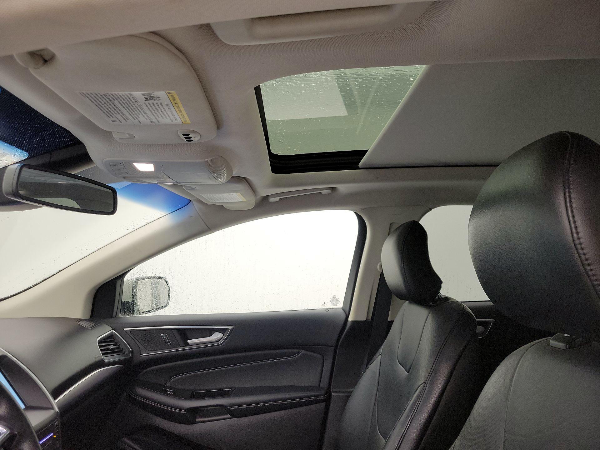 Thumbnail: 2016 Ford Edge - 20