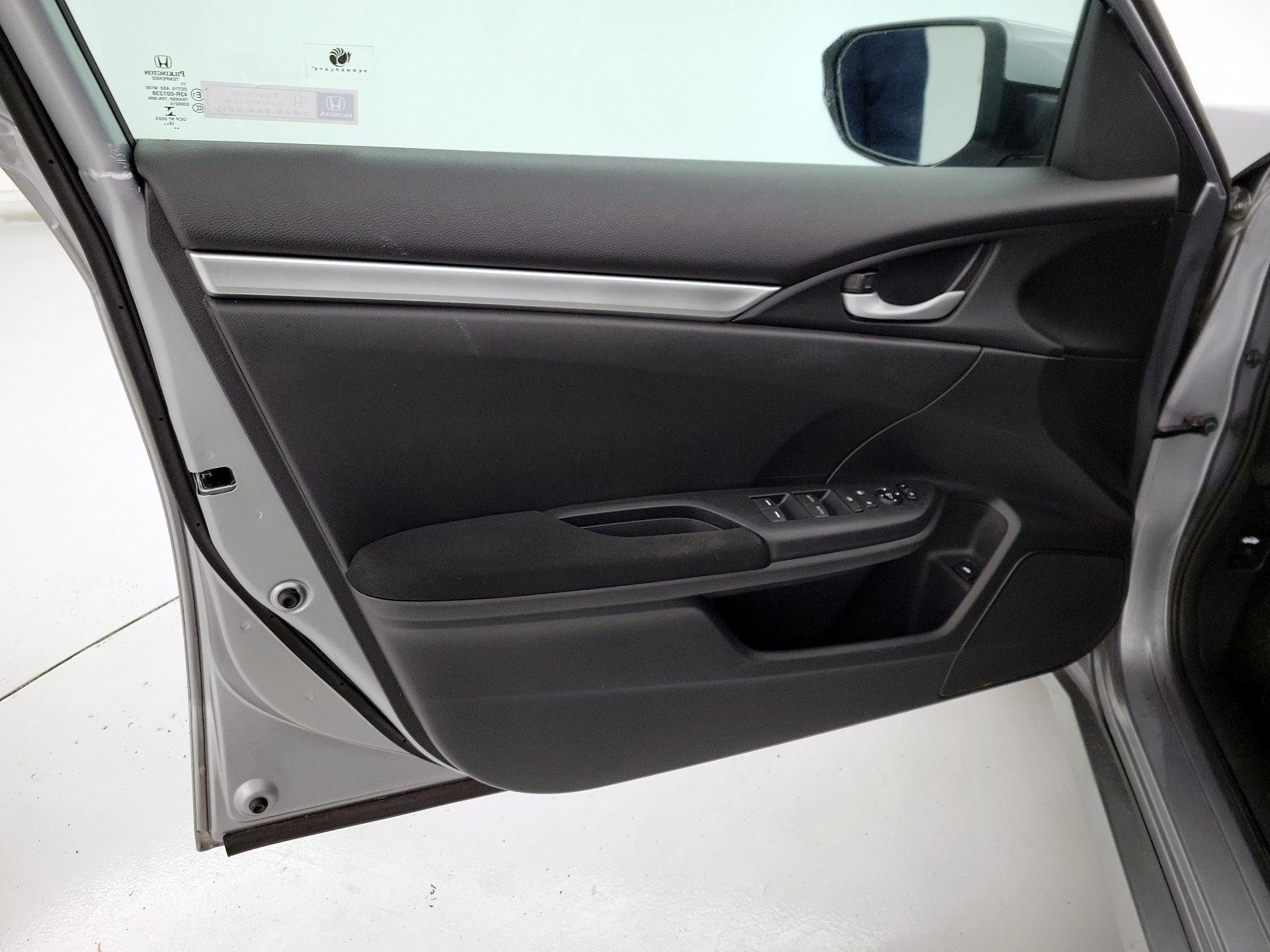 Thumbnail: 2019 Honda Civic - 12