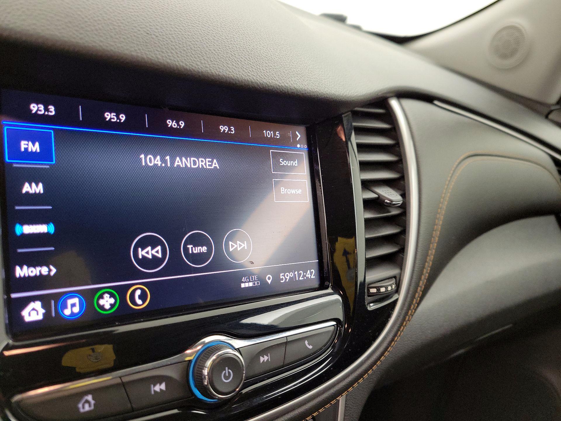 Thumbnail: 2020 Chevrolet Trax - 15