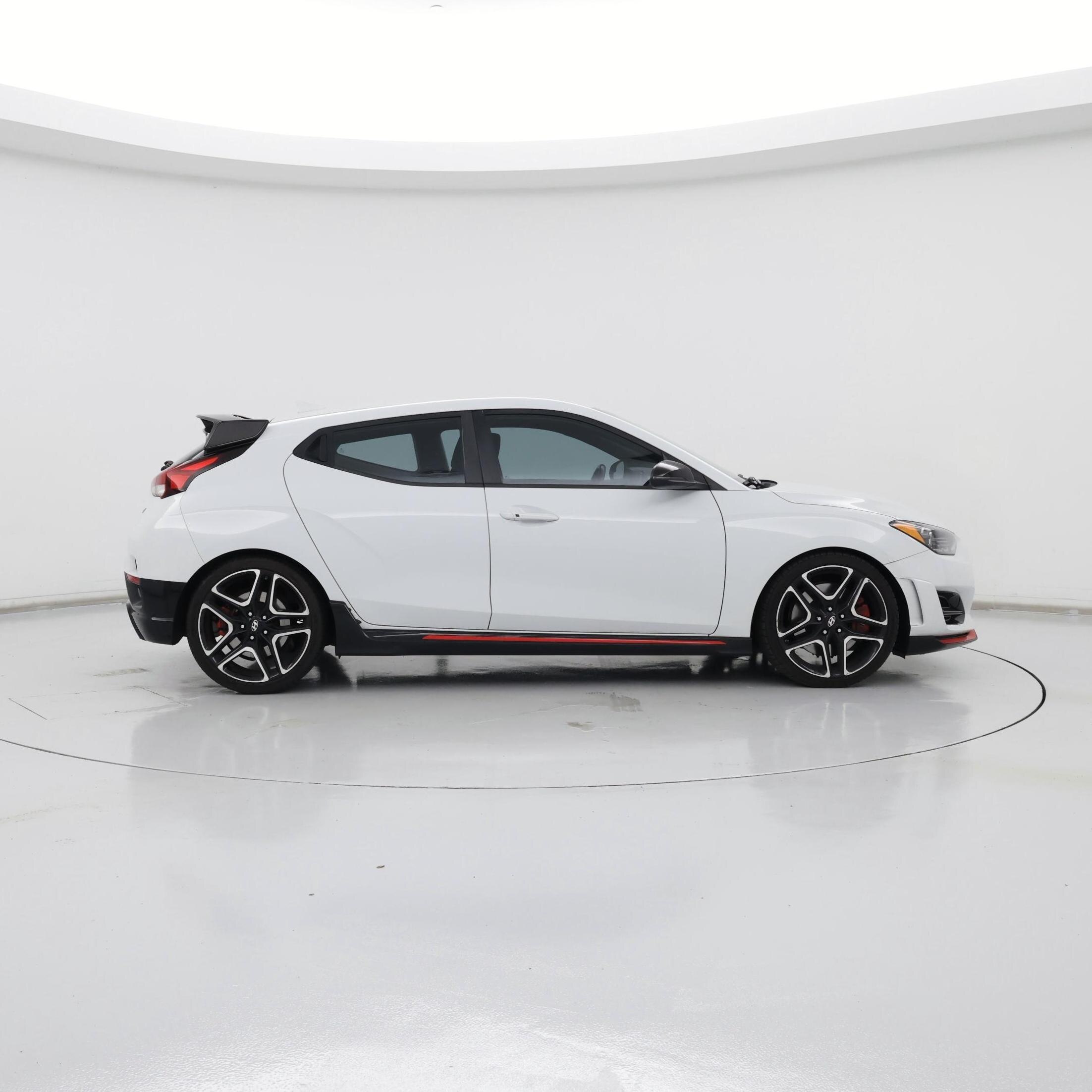 Thumbnail: 2020 Hyundai Veloster - 7