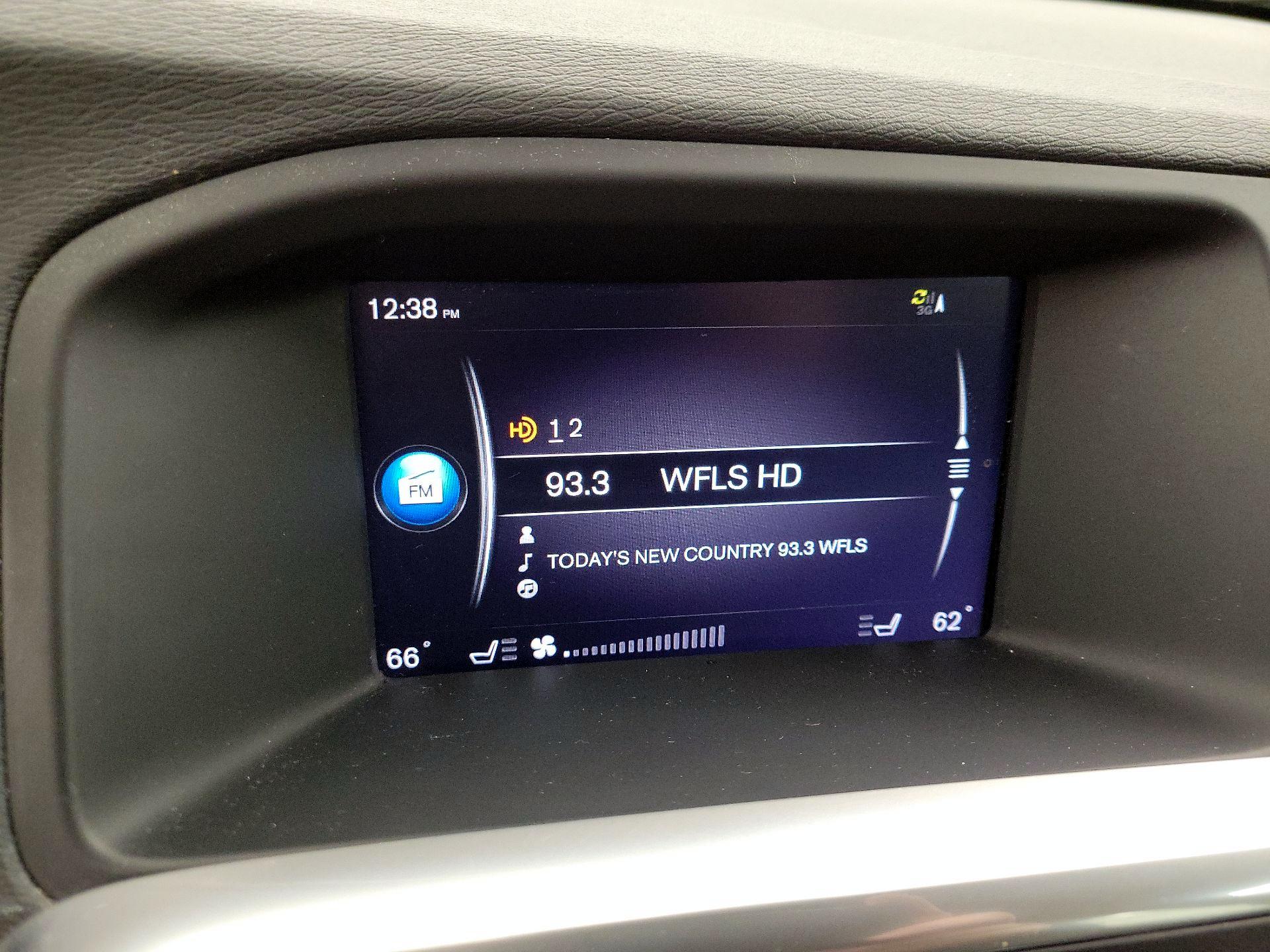 Thumbnail: 2017 Volvo S60 - 14