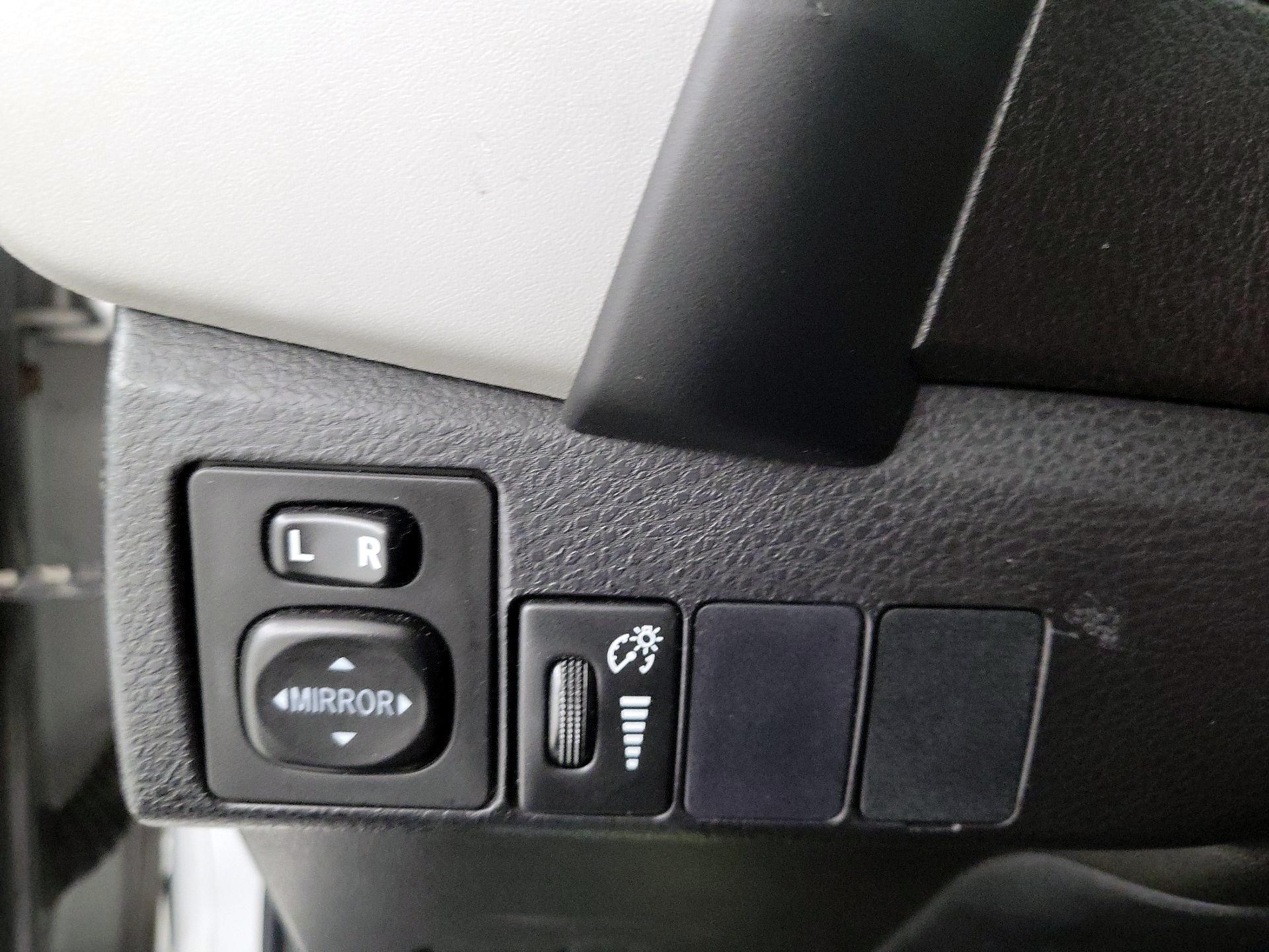 Thumbnail: 2017 Toyota Corolla - 13