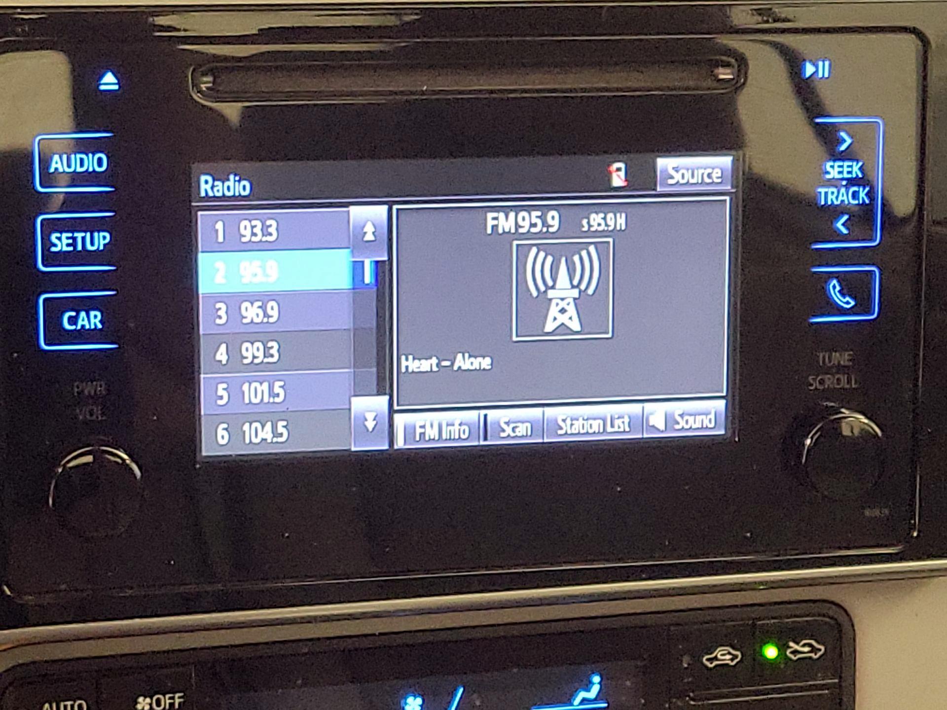 Thumbnail: 2017 Toyota Corolla - 15