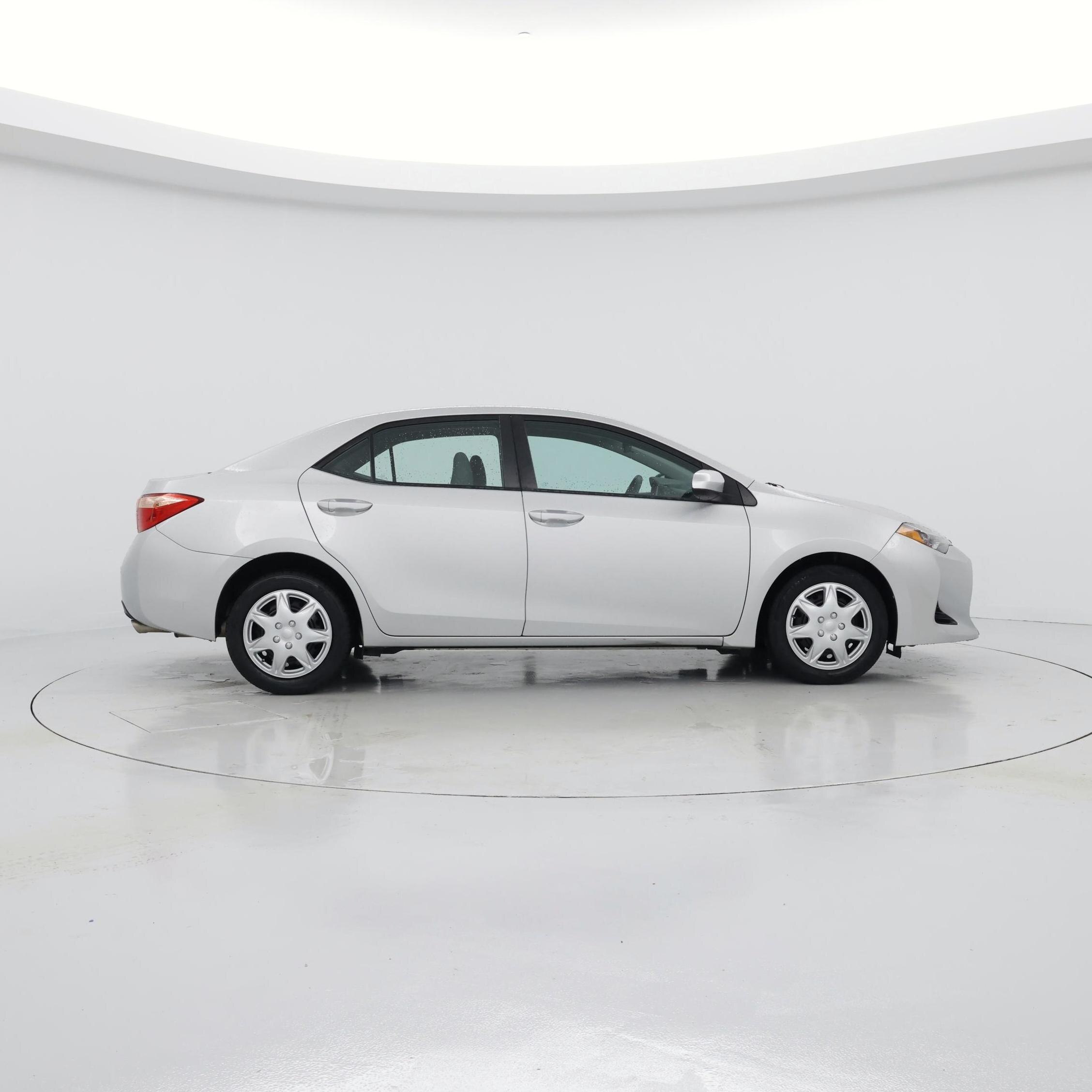 Thumbnail: 2017 Toyota Corolla - 7