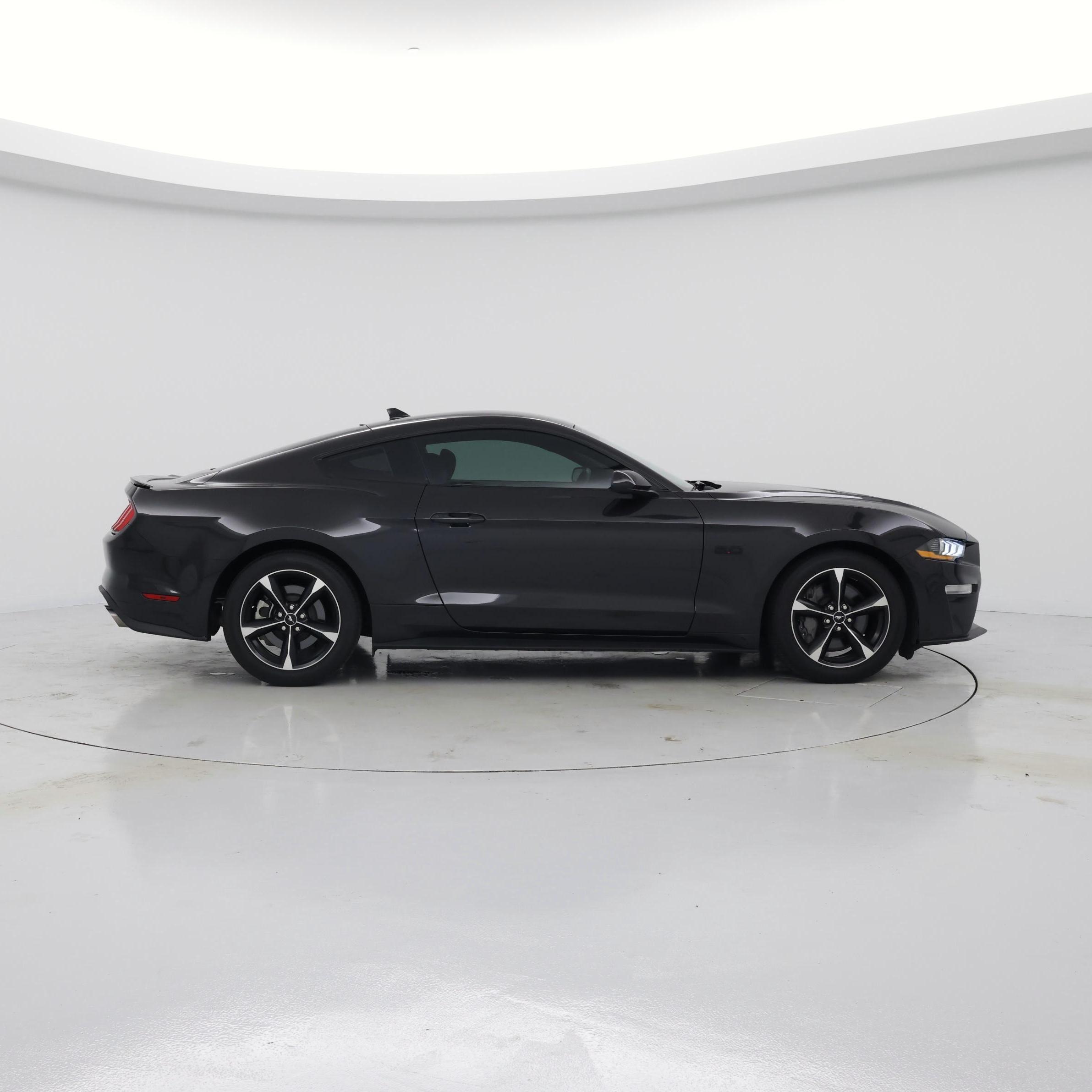 Thumbnail: 2022 Ford Mustang - 7