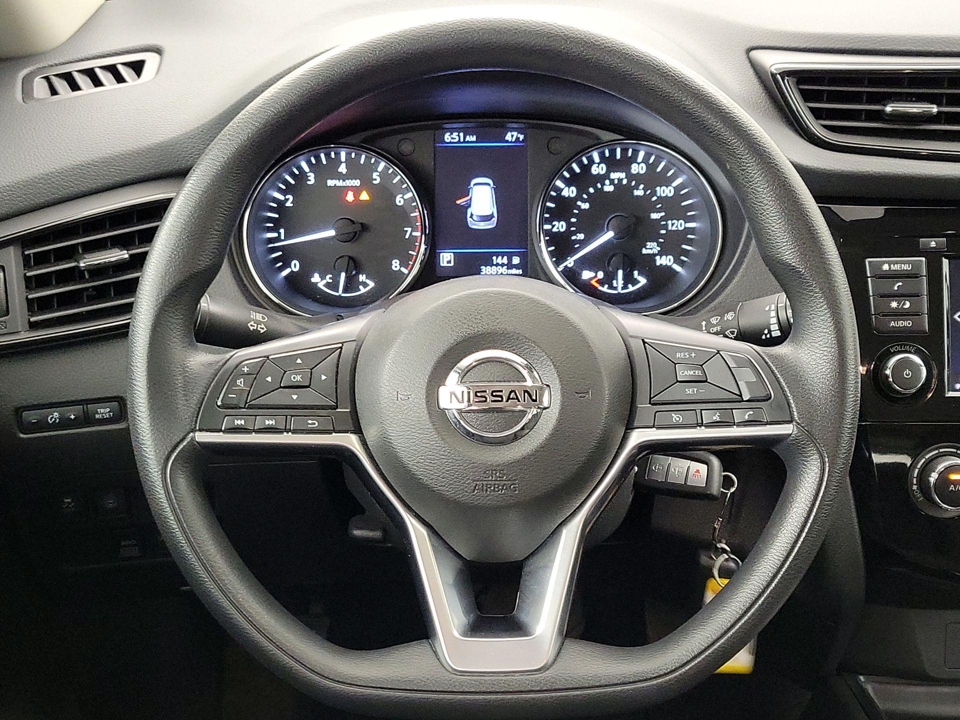 Thumbnail: 2020 Nissan Rogue - 10