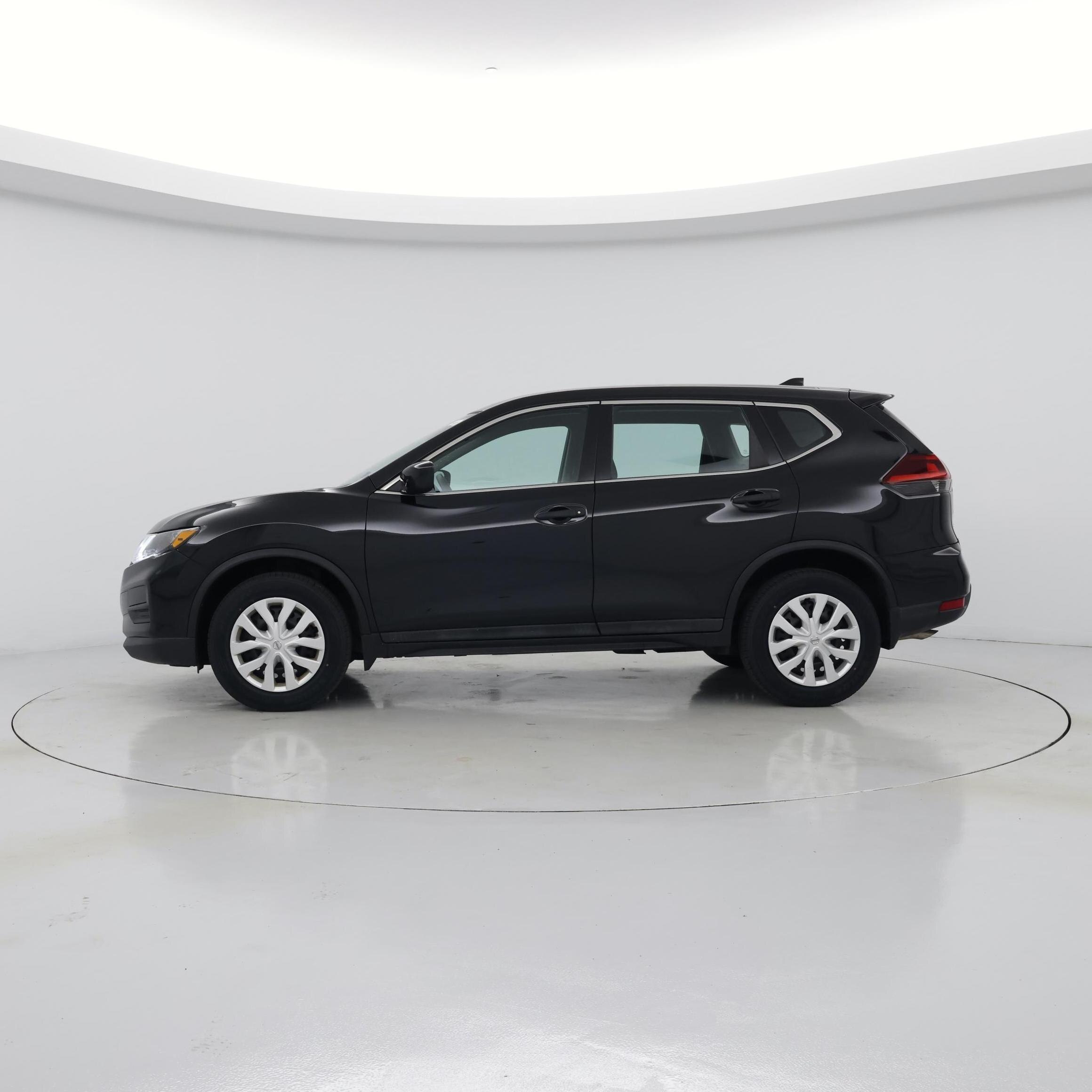 Thumbnail: 2020 Nissan Rogue - 3