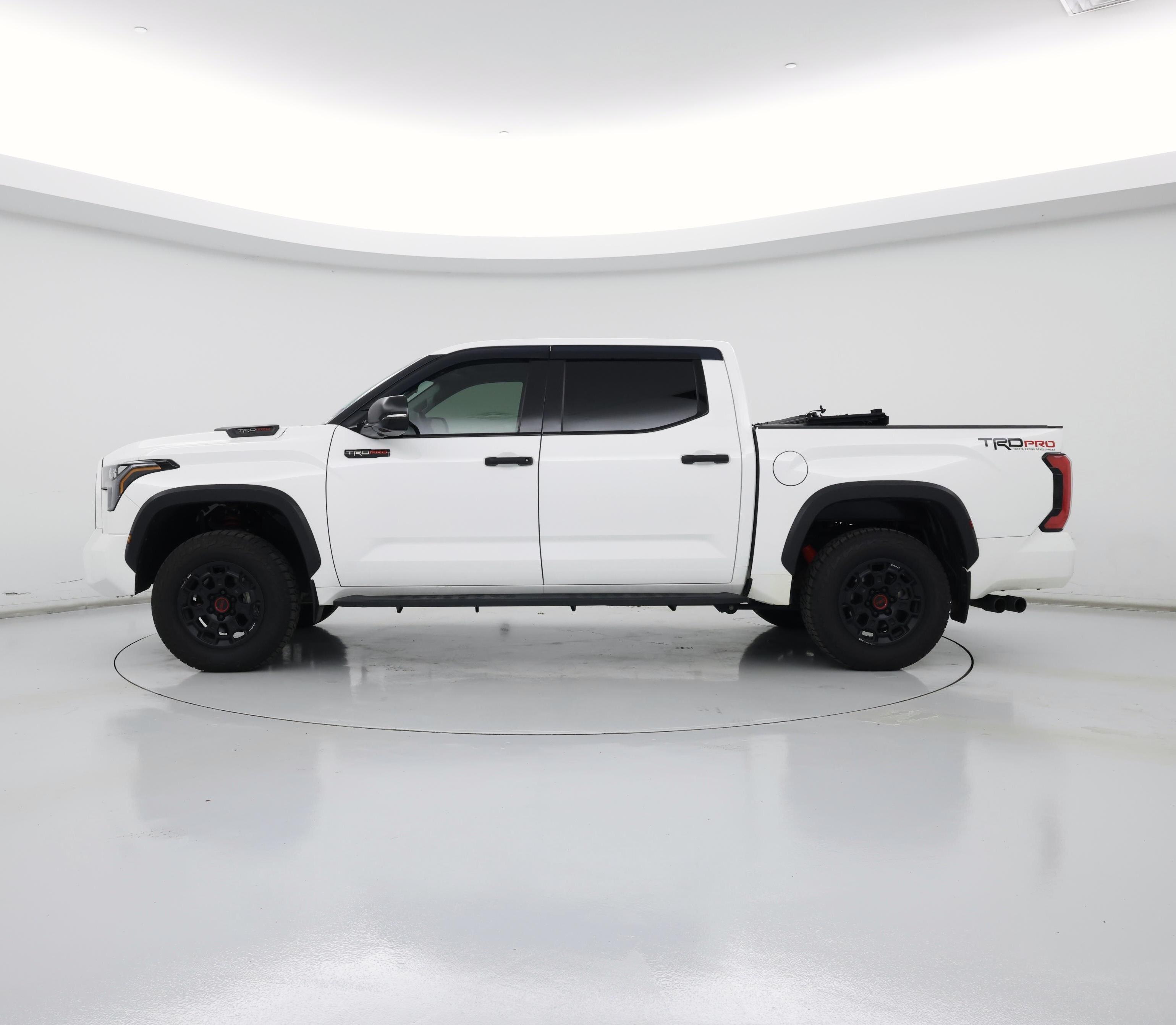 Thumbnail: 2022 Toyota Tundra - 3